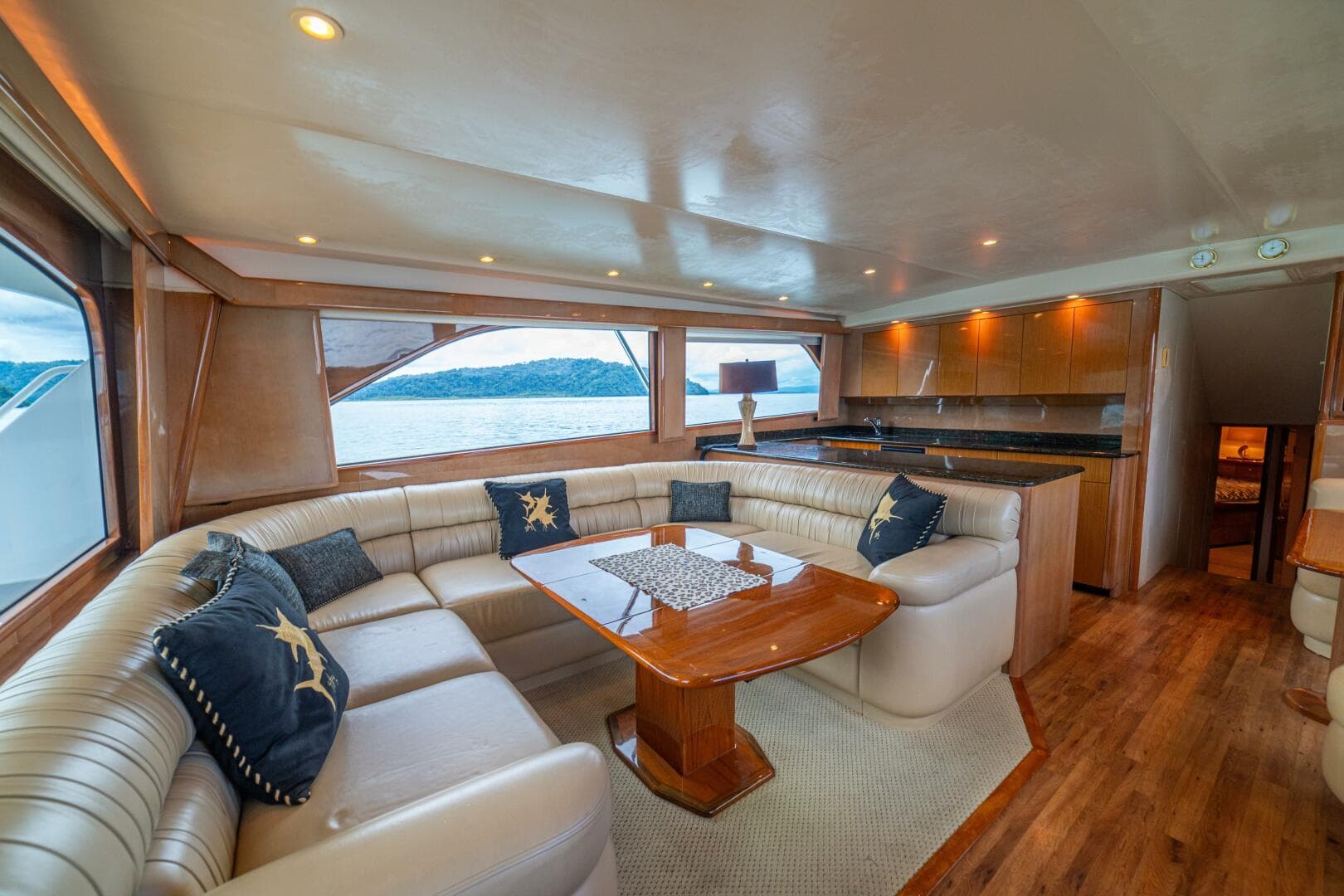 2004 Viking 61 Convertible "Mariah Jean"