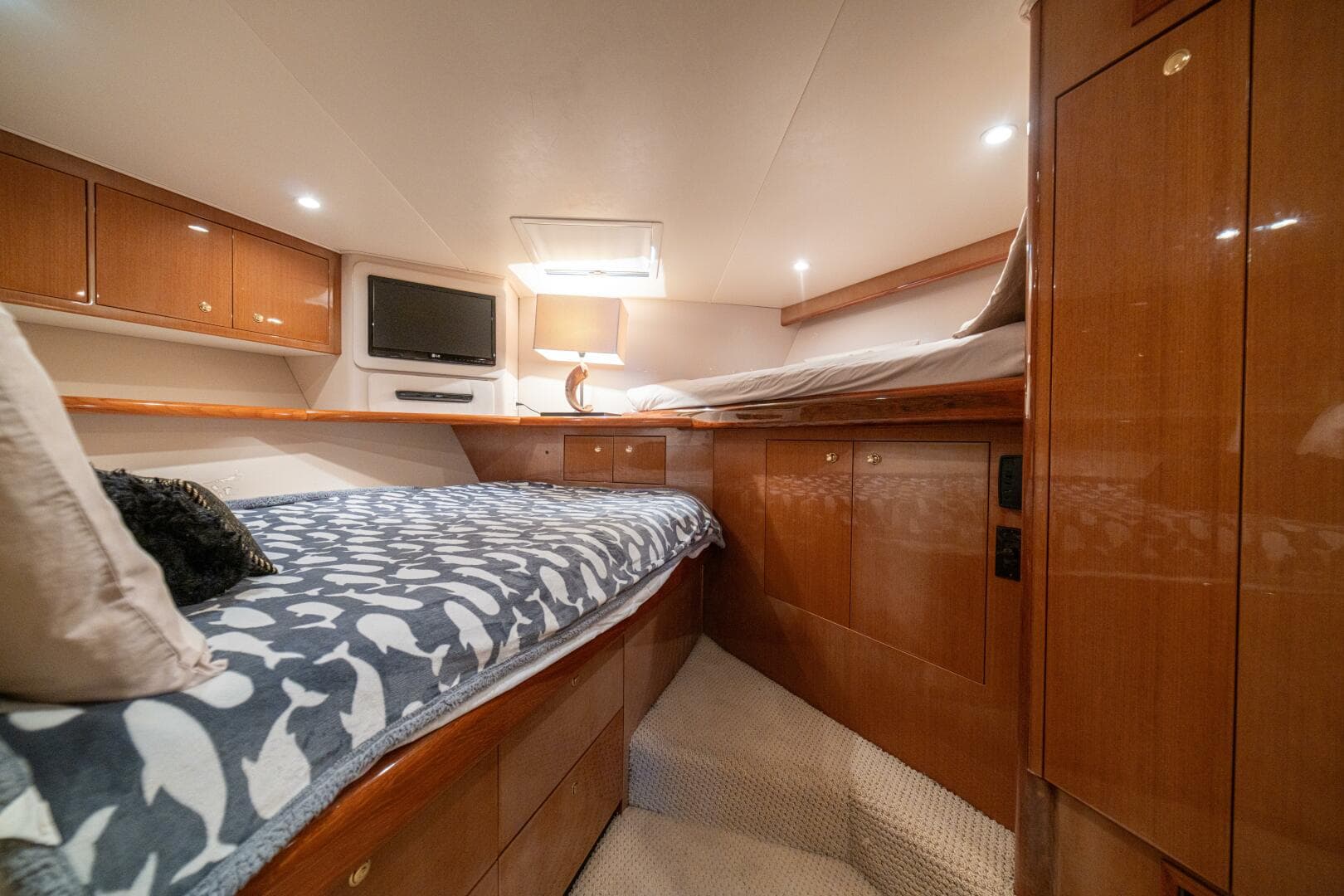 2004 Viking 61 Convertible "Mariah Jean"