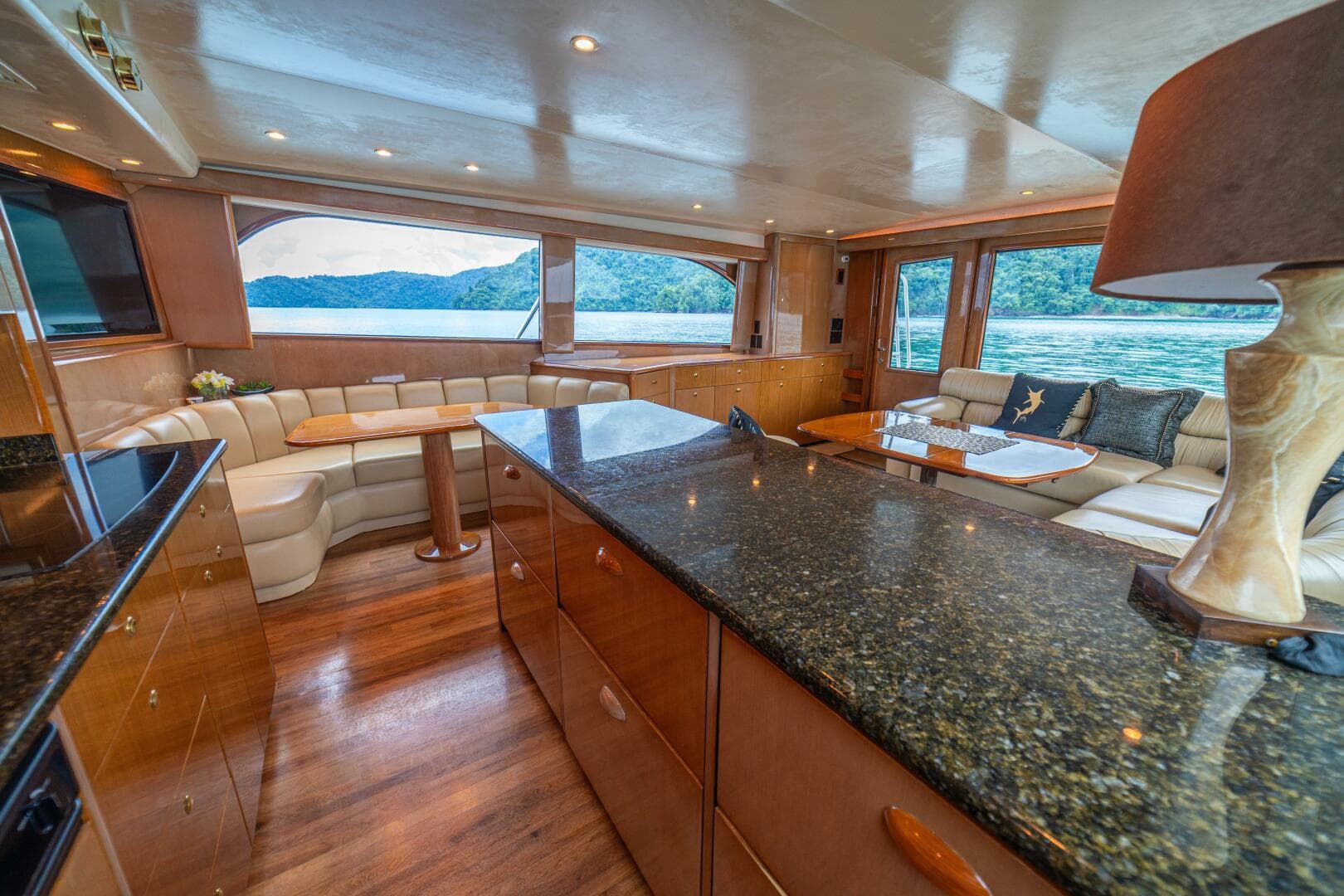 2004 Viking 61 Convertible "Mariah Jean"