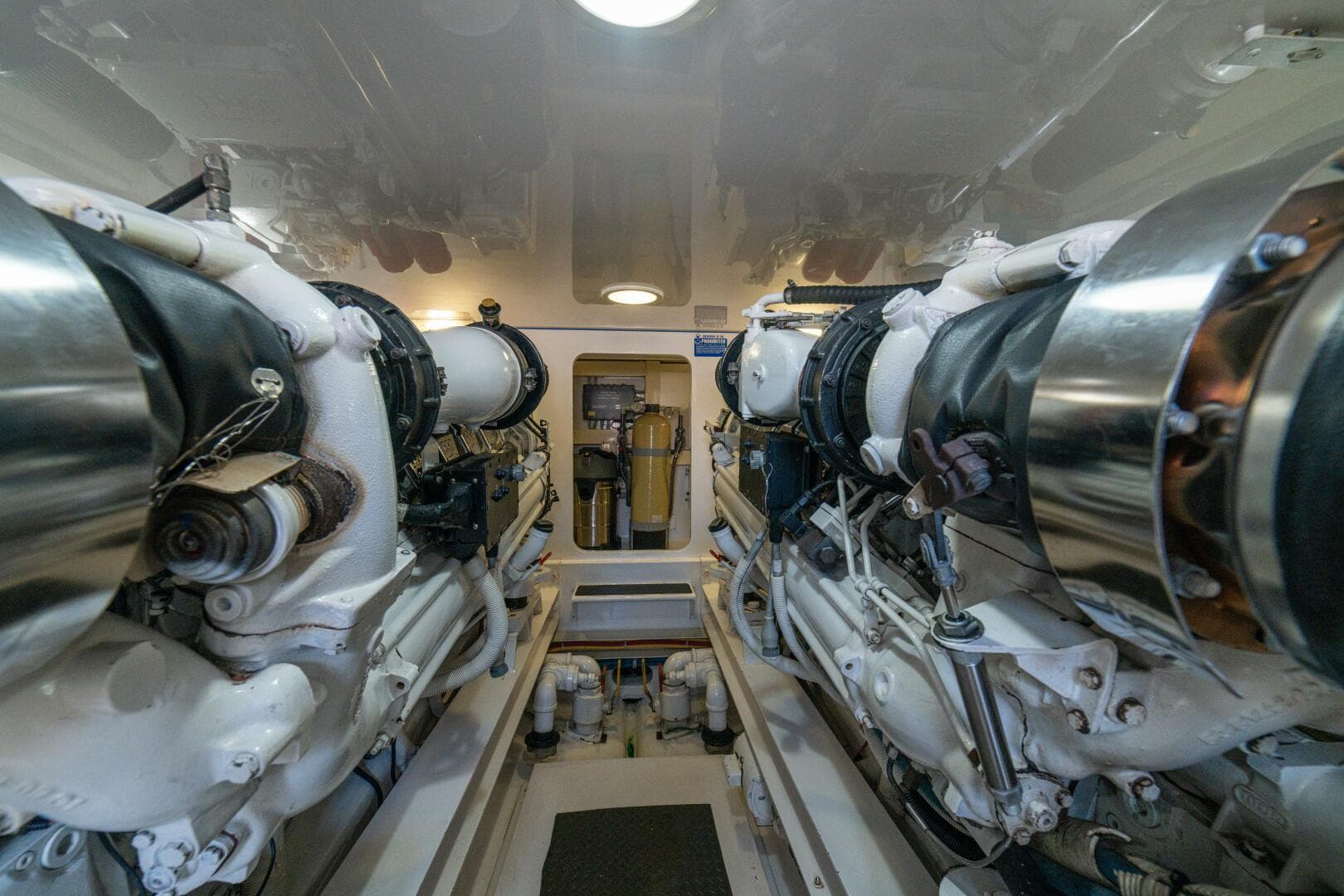 2004 Viking 61 Convertible "Mariah Jean"