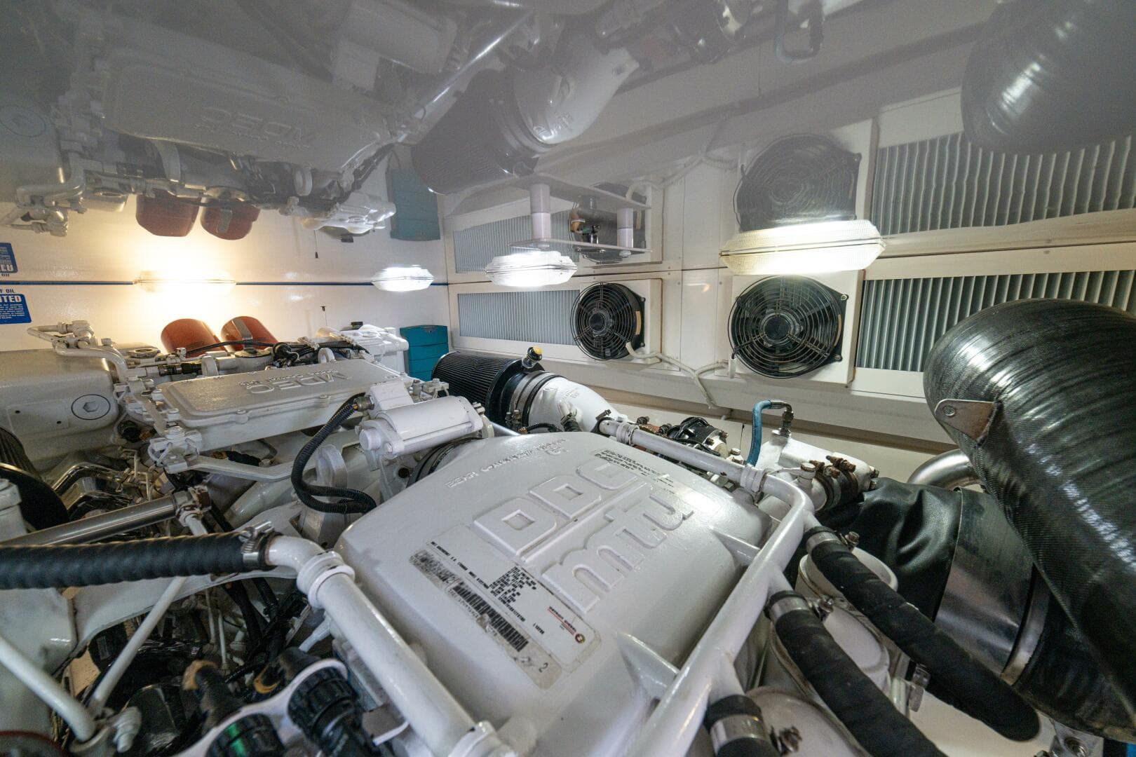 2004 Viking 61 Convertible "Mariah Jean"