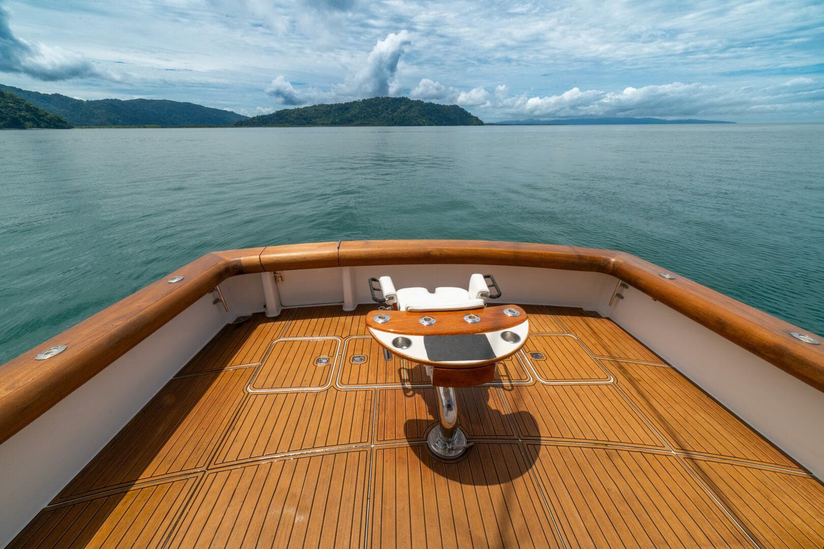 2004 Viking 61 Convertible "Mariah Jean"