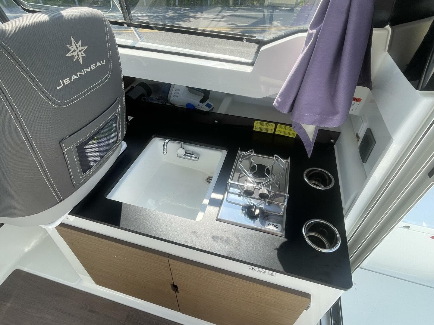 2022 Jeanneau NC 795 S2