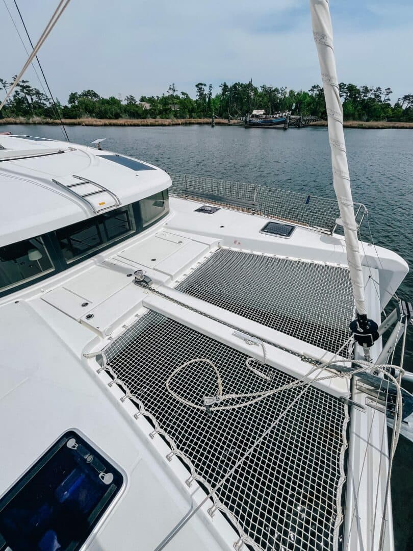 2023-lagoon-40-sail-9867159-20250709184936585-1.jpg