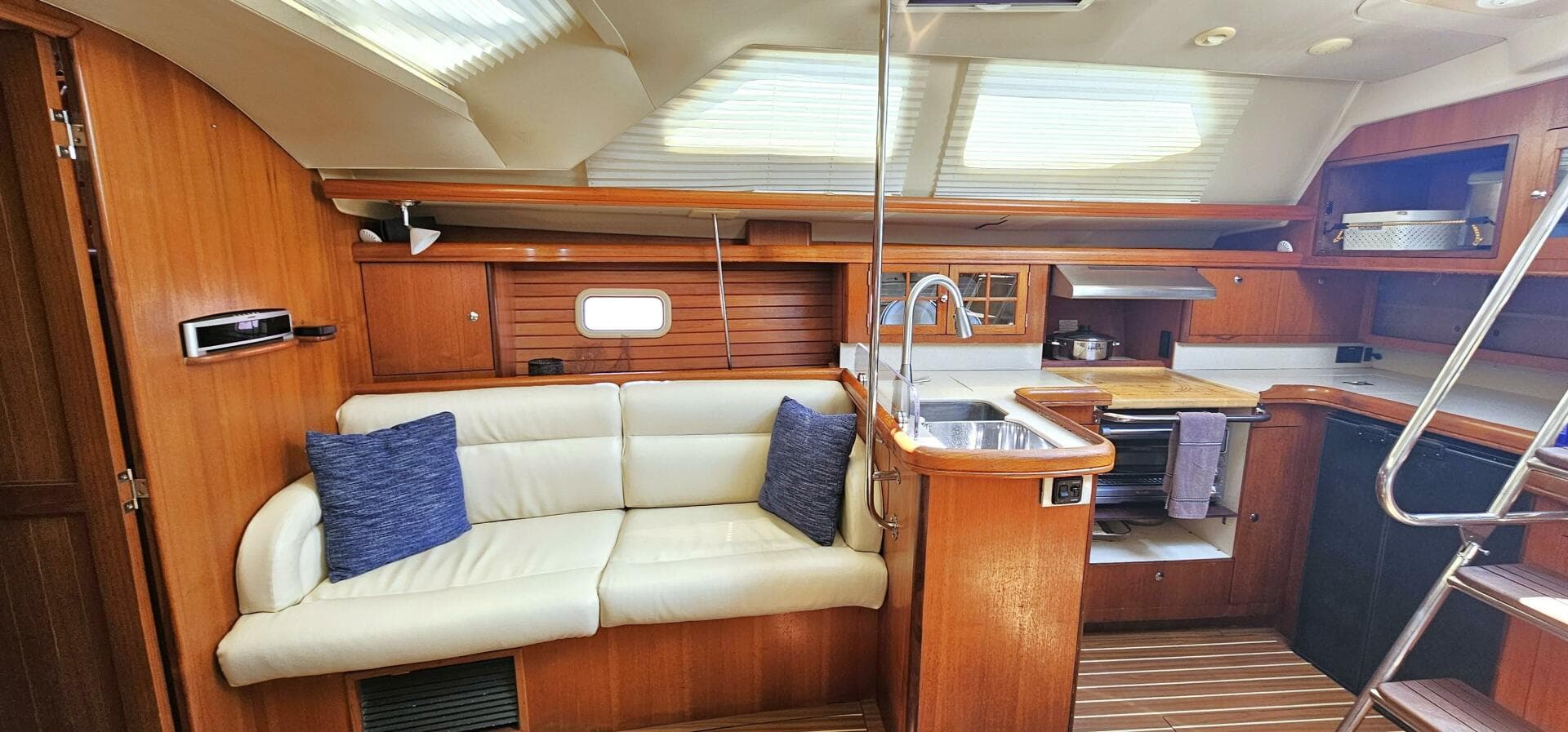 2007 Hunter 45 CC