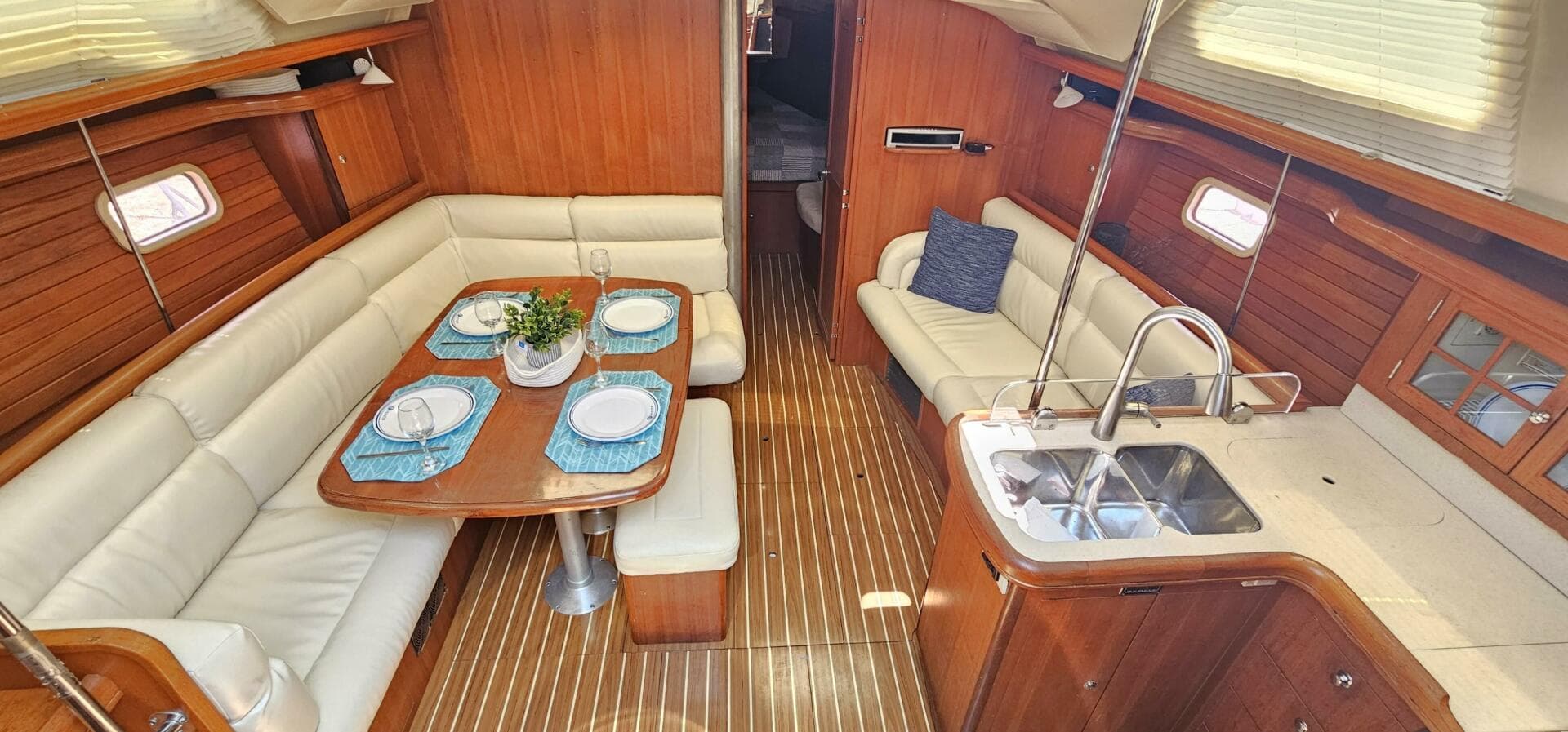 2007 Hunter 45 CC