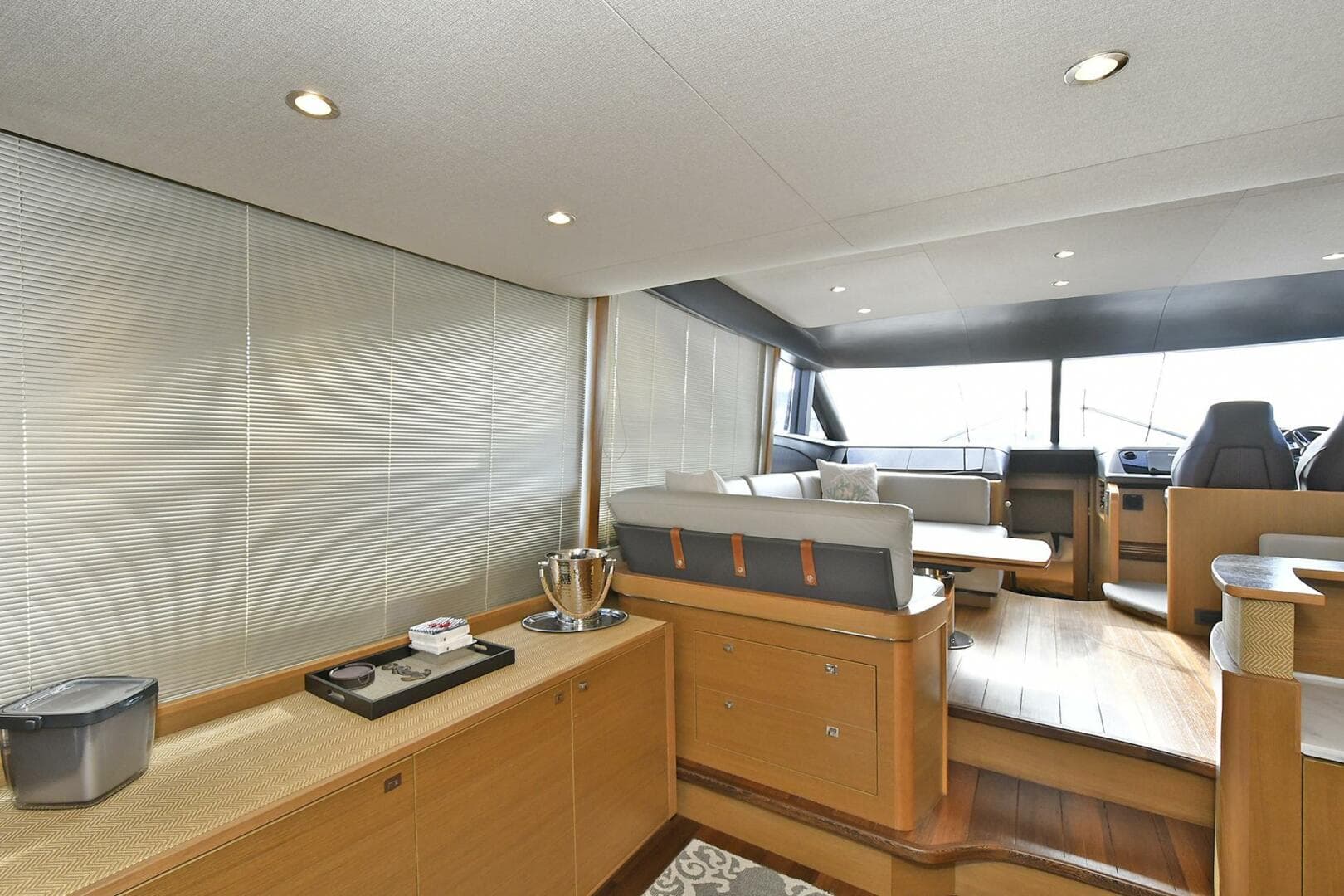 2016 Princess 52 Flybridge