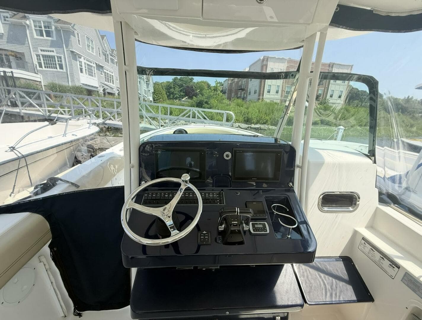2015 Pursuit ST 310 Sport Tender