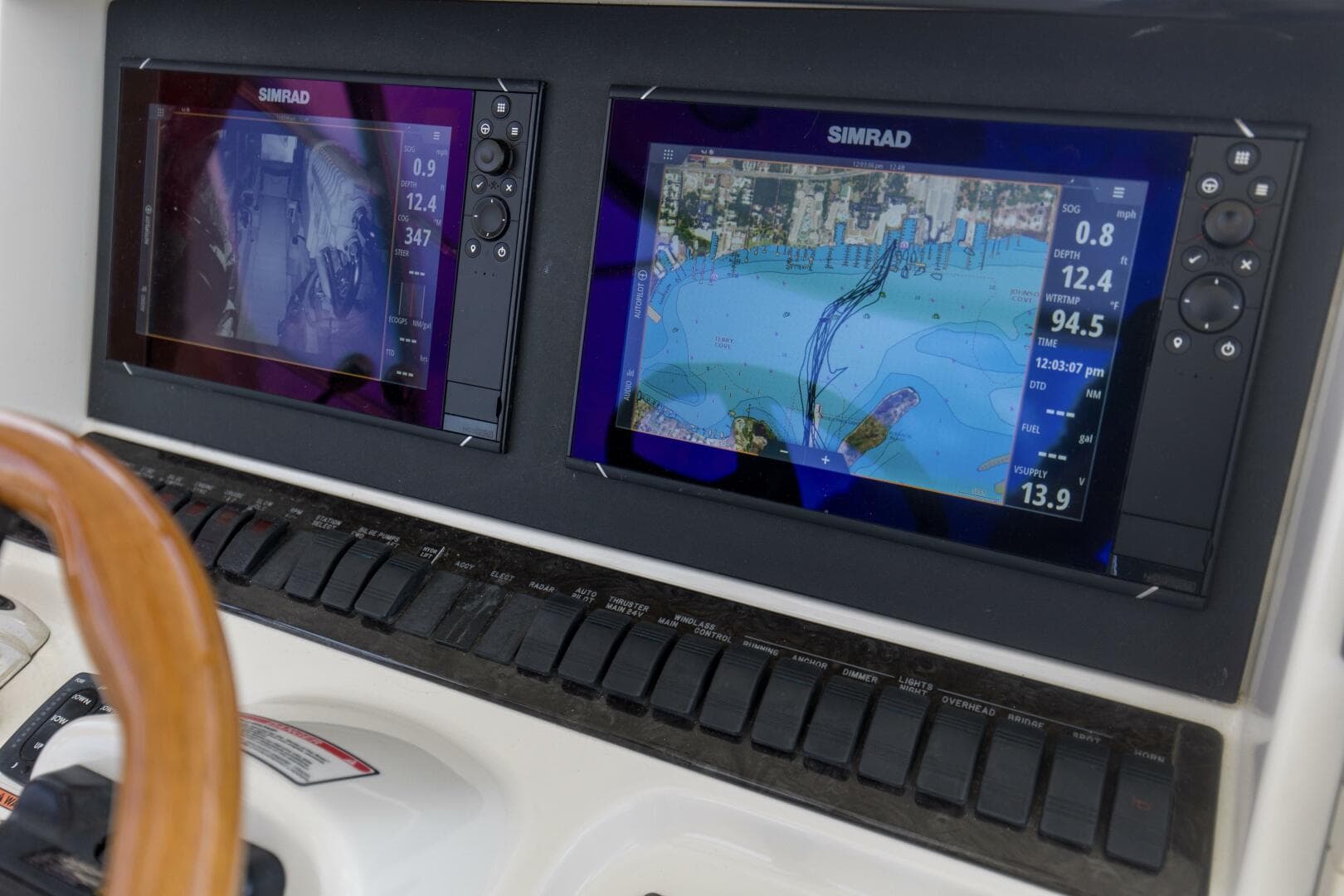 2007 52 Sea Ray Sedan Bridge Reel Destiny Electronics