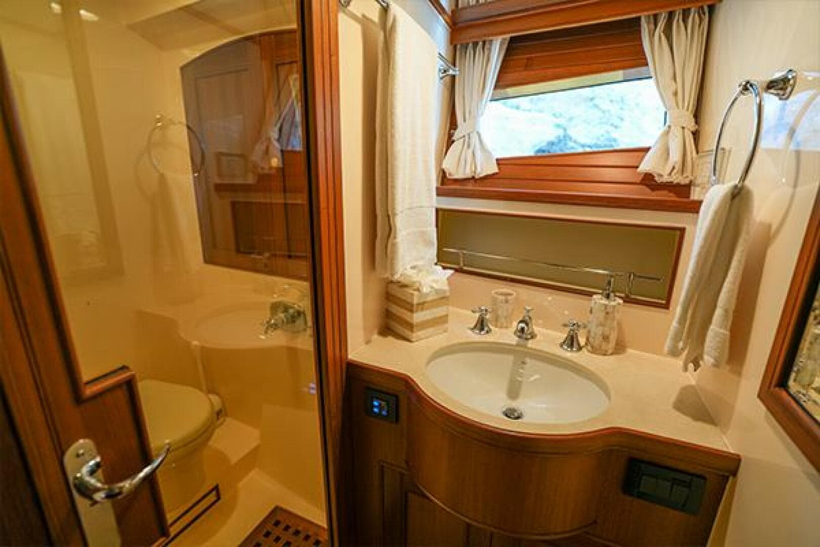 2015 Marlow Explorer 80E-CB