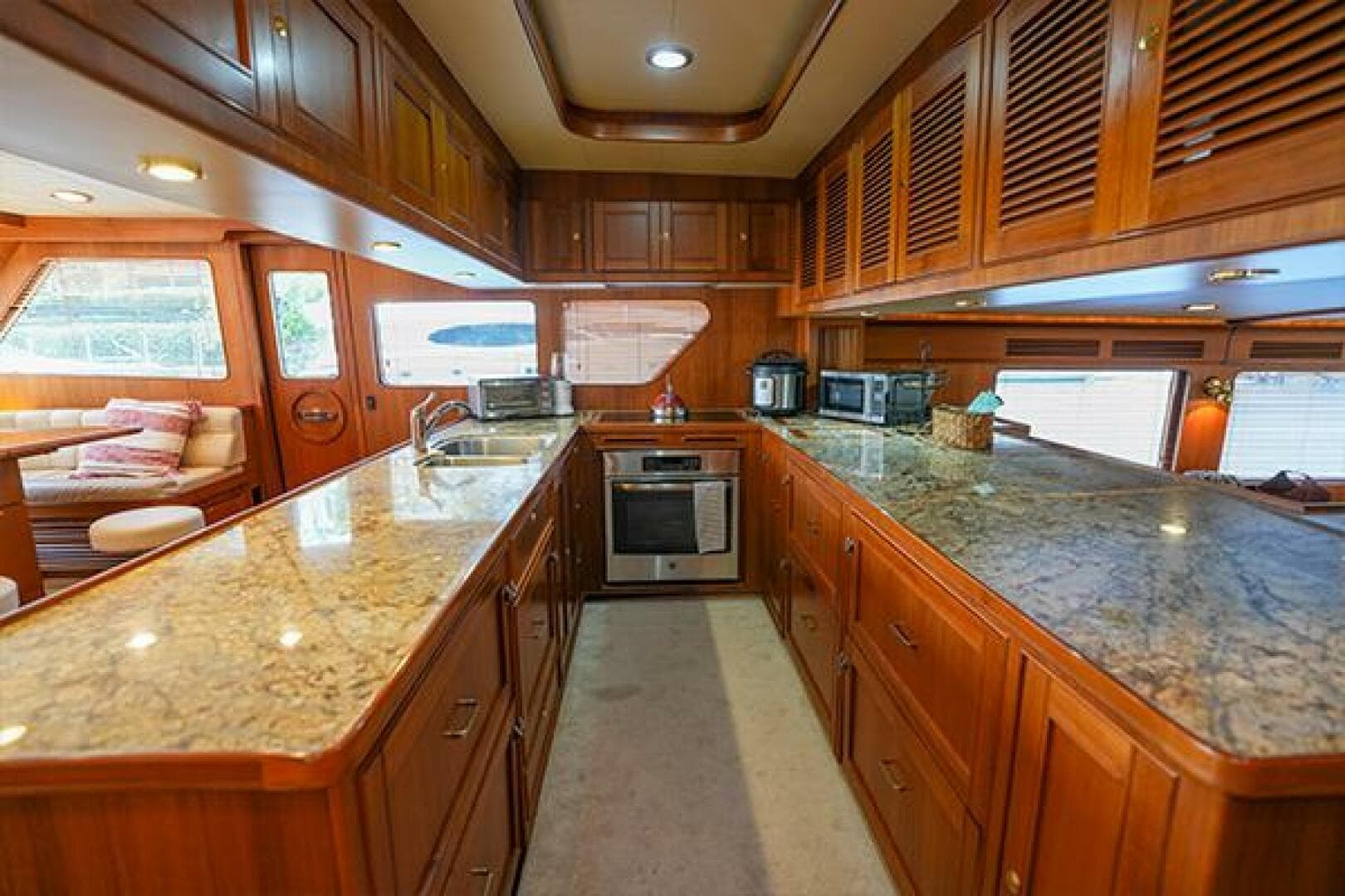 2015 Marlow Explorer 80E-CB