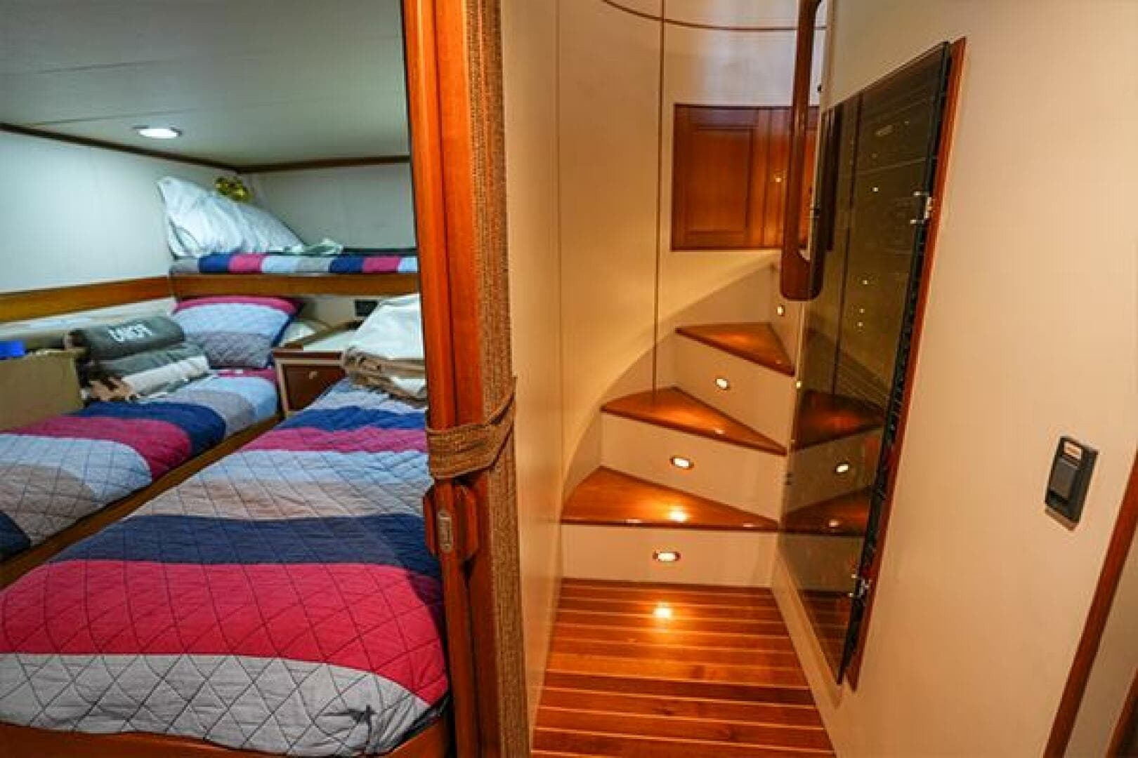 2015 Marlow Explorer 80E-CB