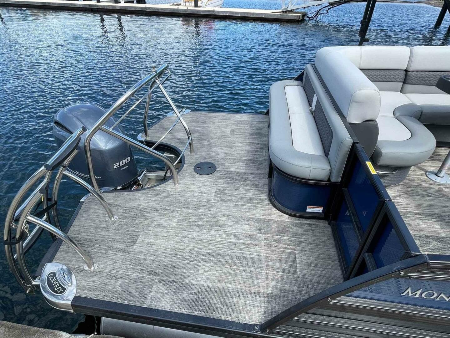 2024 Godfrey MC 235 C GTP