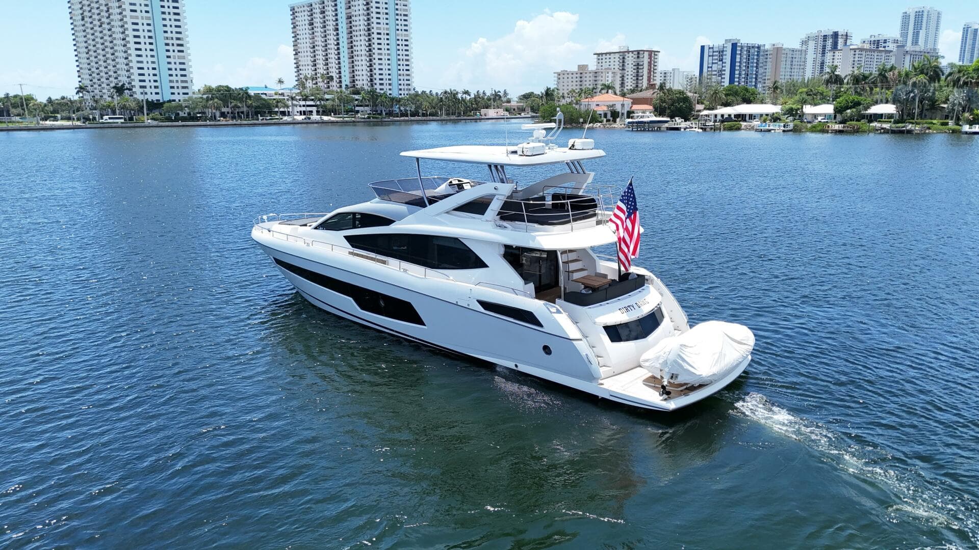 2017 Sunseeker 75 Yacht