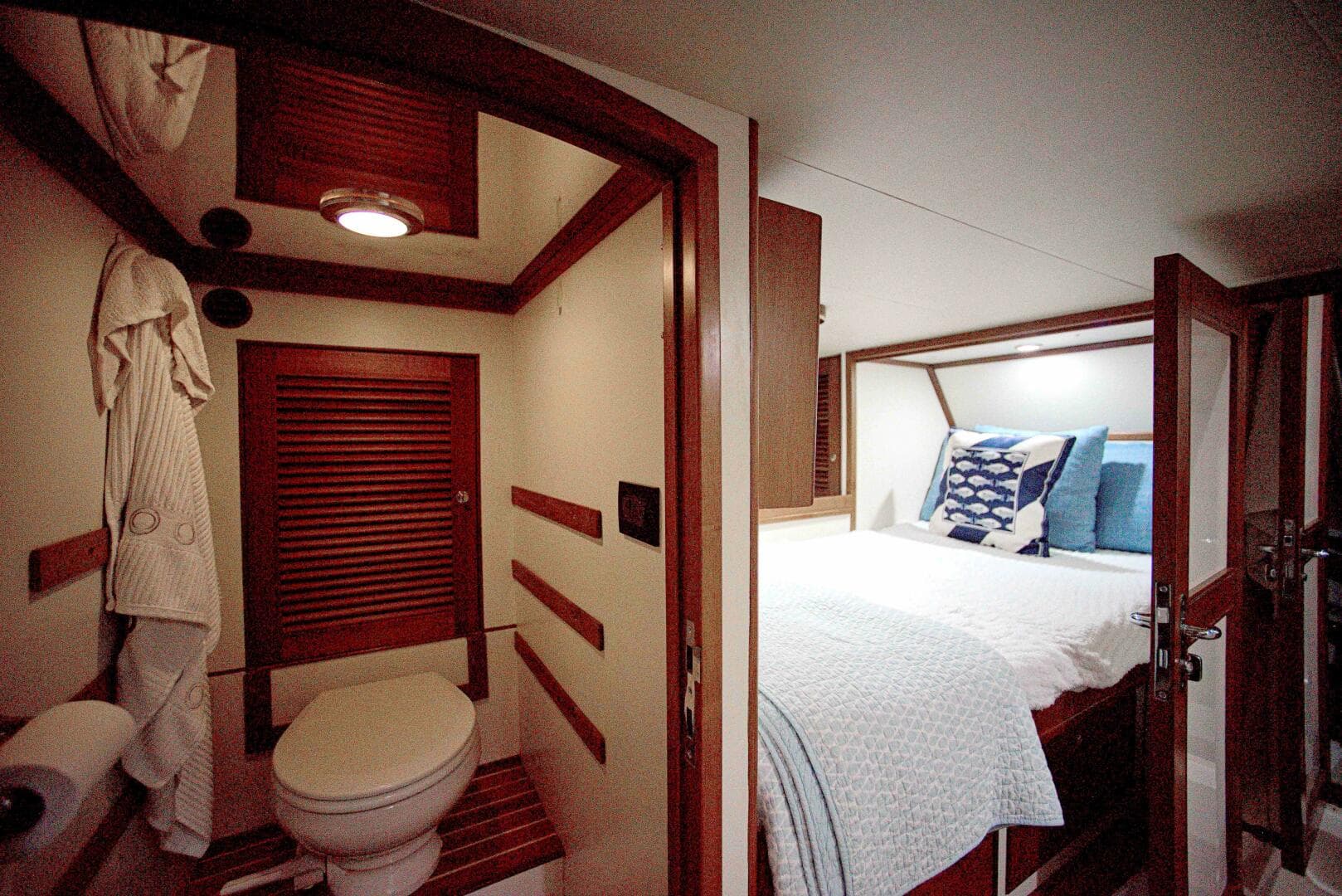 2011 Marlow Explorer 70E