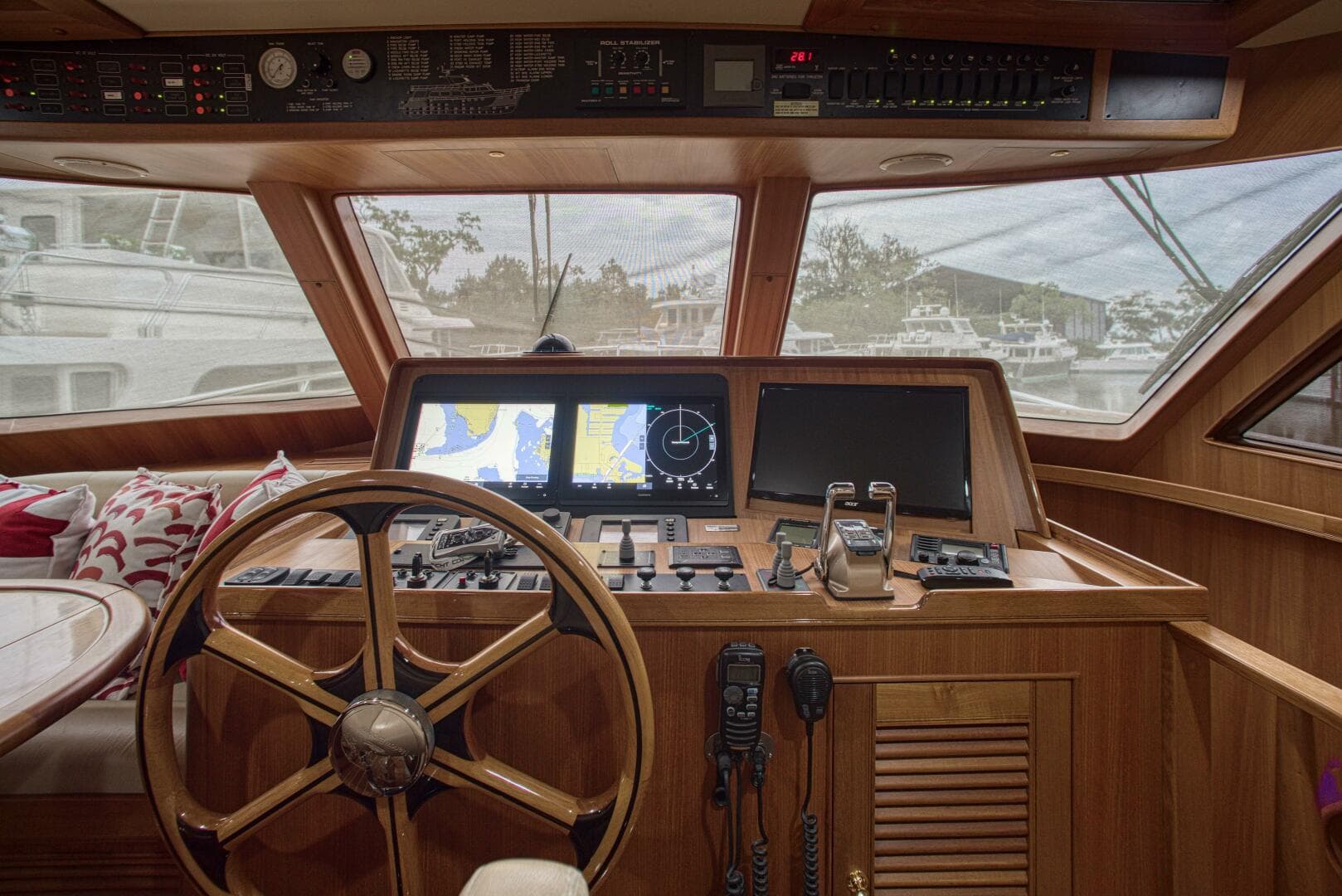 2011 Marlow Explorer 70E