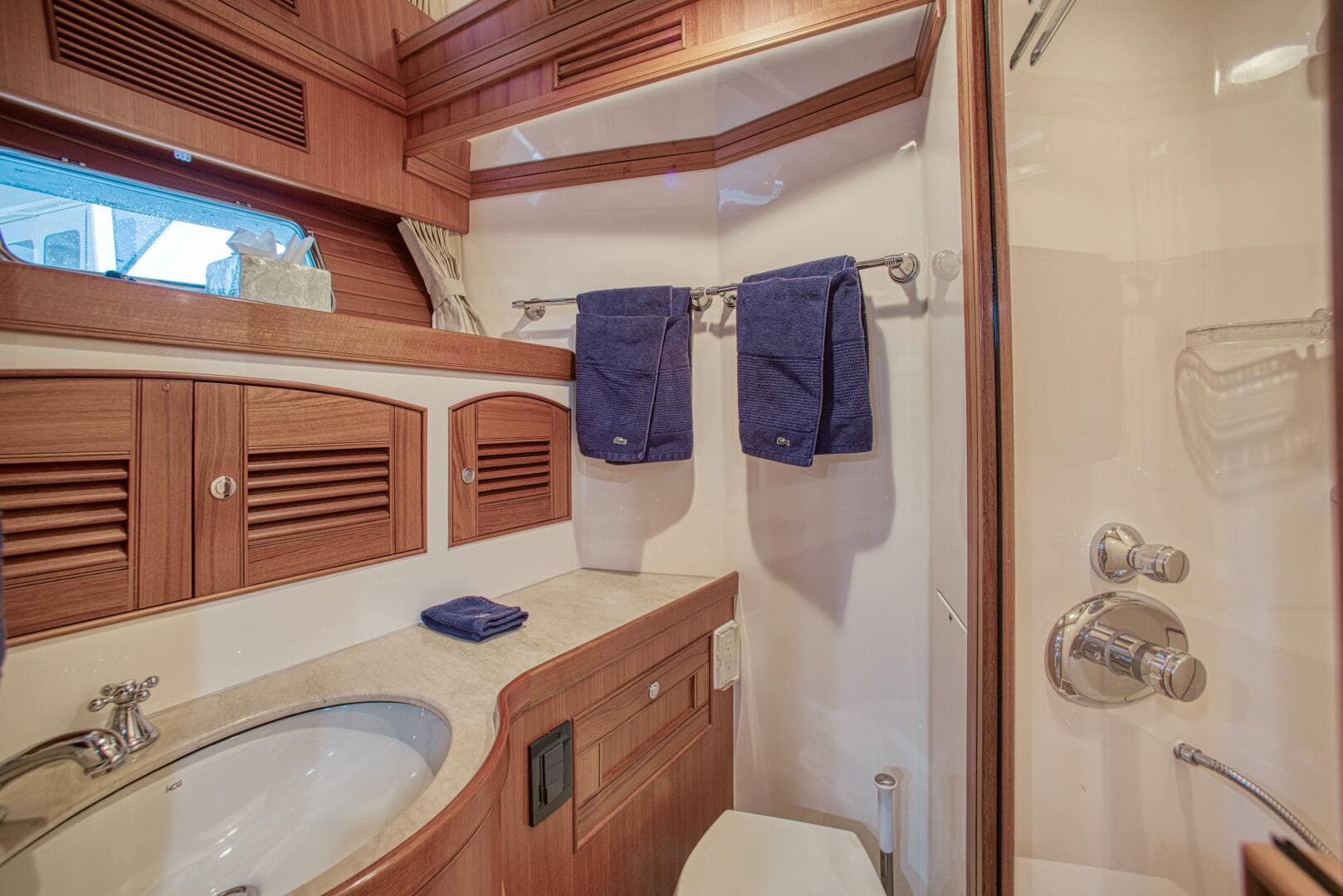 2011 Marlow Explorer 70E