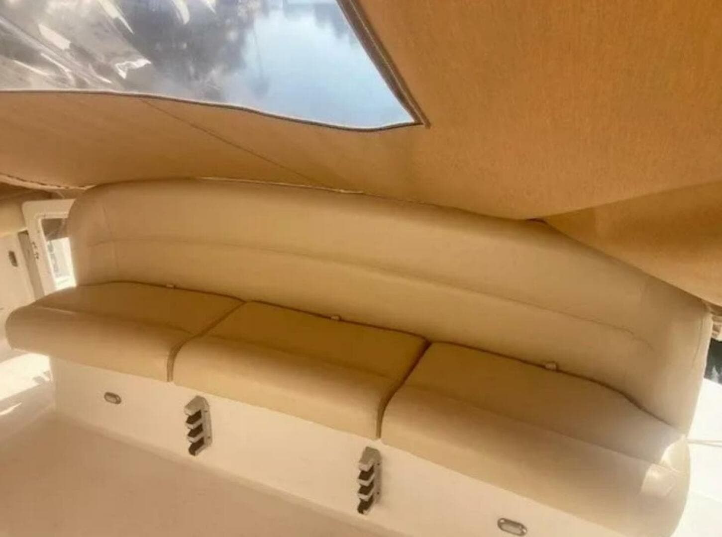 2000 Tiara Yachts 3500 Express