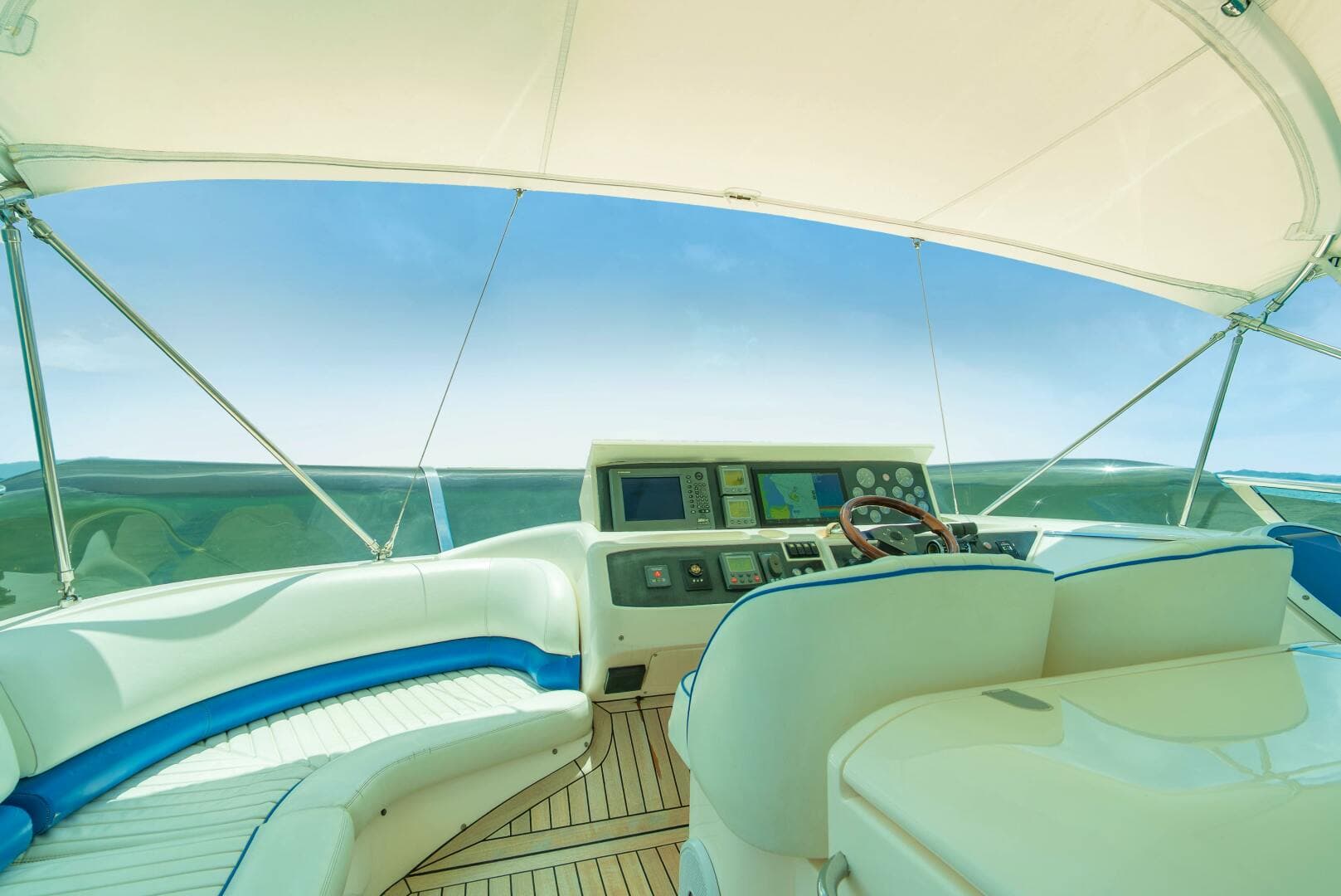 2006 Princess Yachts 