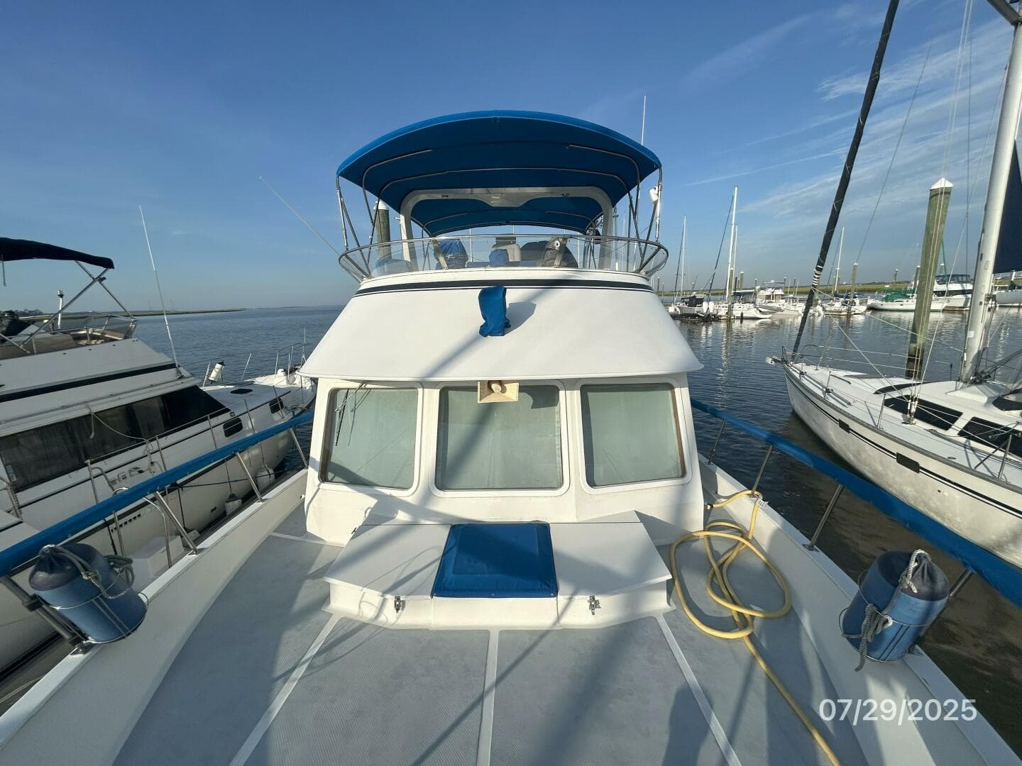 44' DeFever foredeck aft