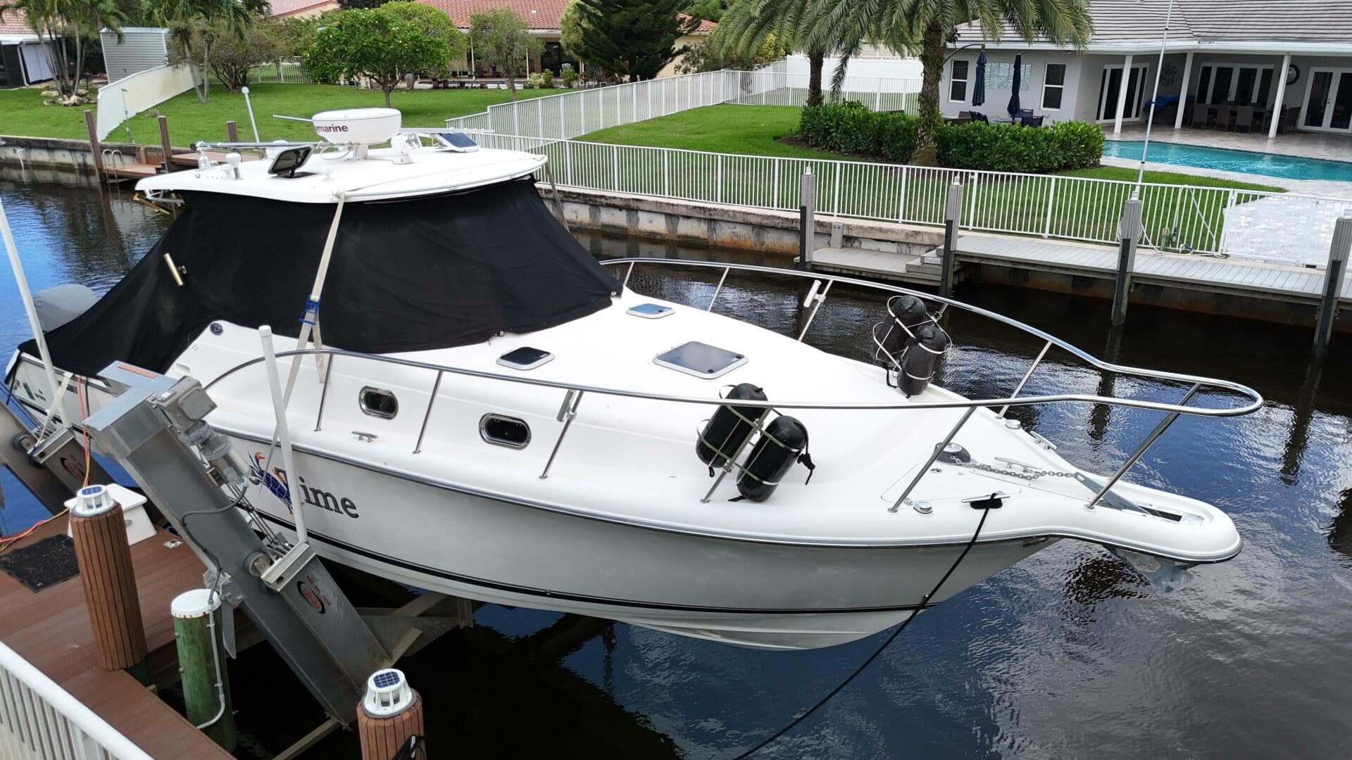 2007 Pursuit 335 Offshore