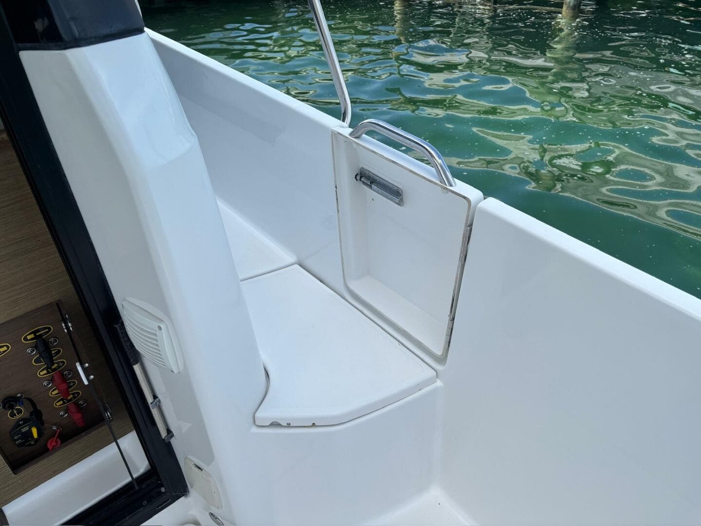 Jeanneau Knot Work'N- Deck Equipment