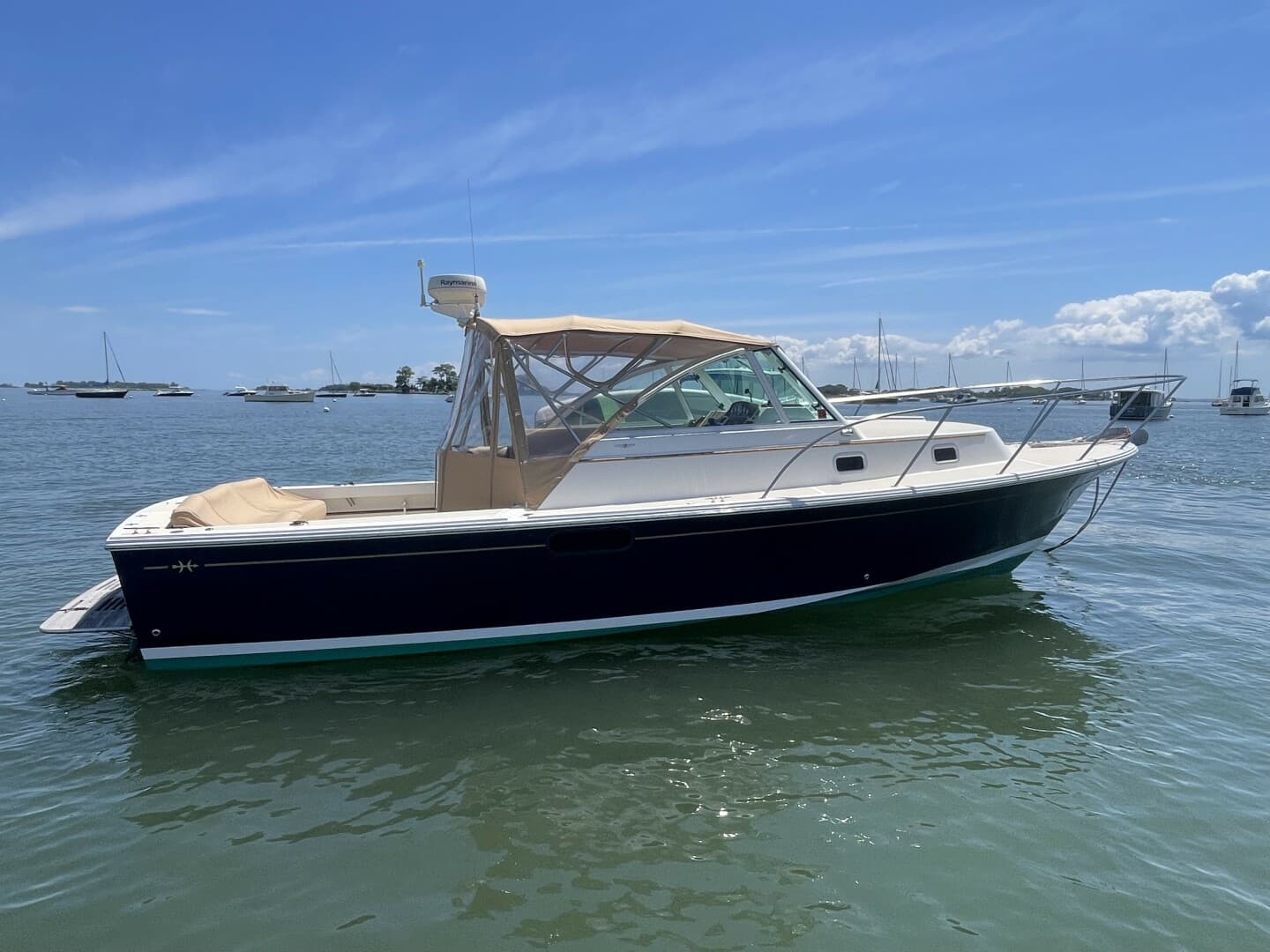 2004 Hunt Yachts Surfhunter