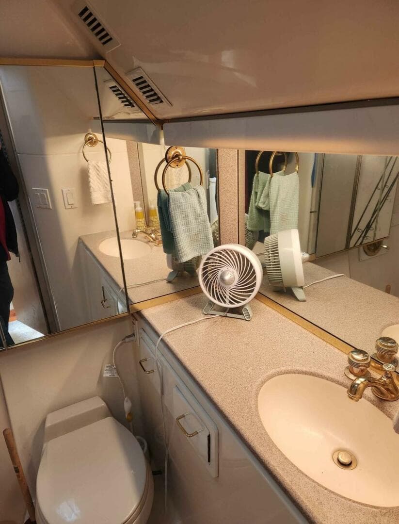 1991 Tiara Yachts 43 Open