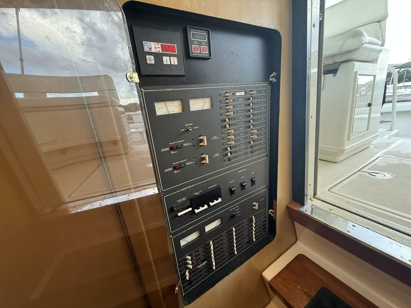 1991 Tiara Yachts 43 Open