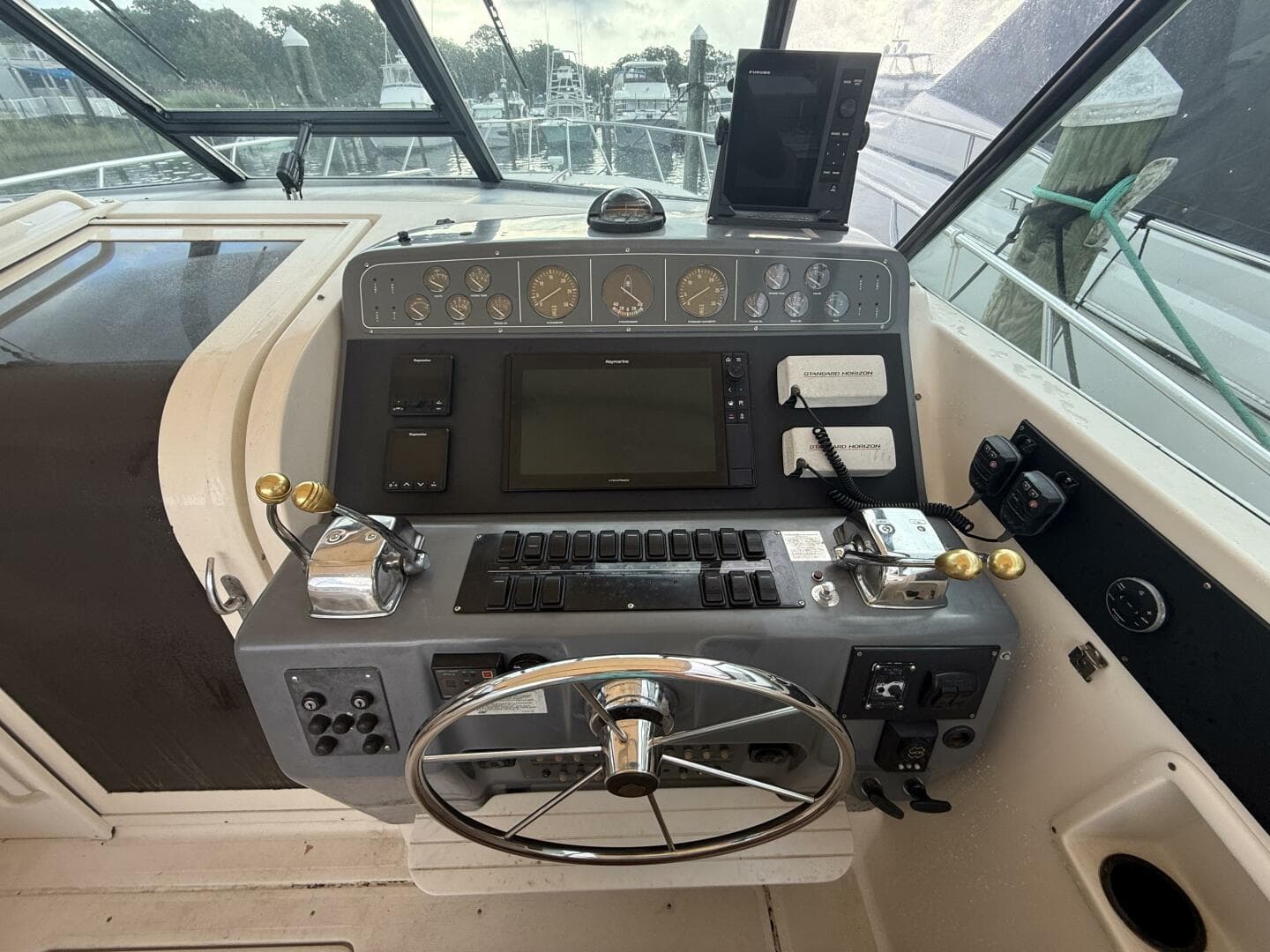 1991 Tiara Yachts 43 Open