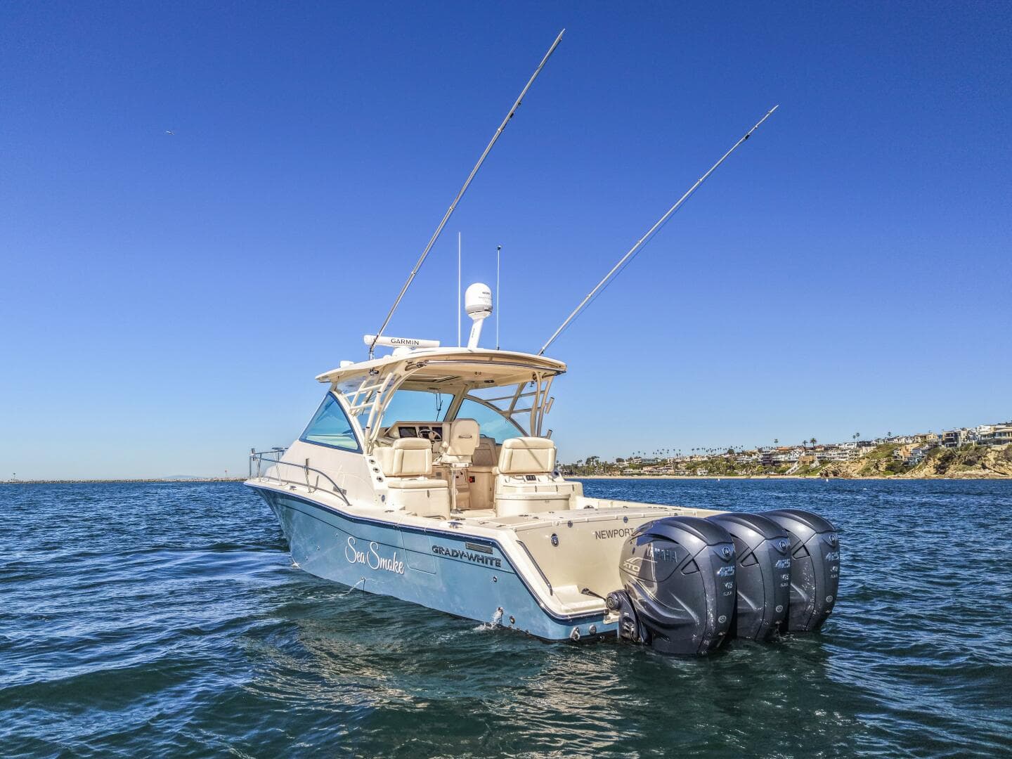 2019 Grady-White 370 Express 