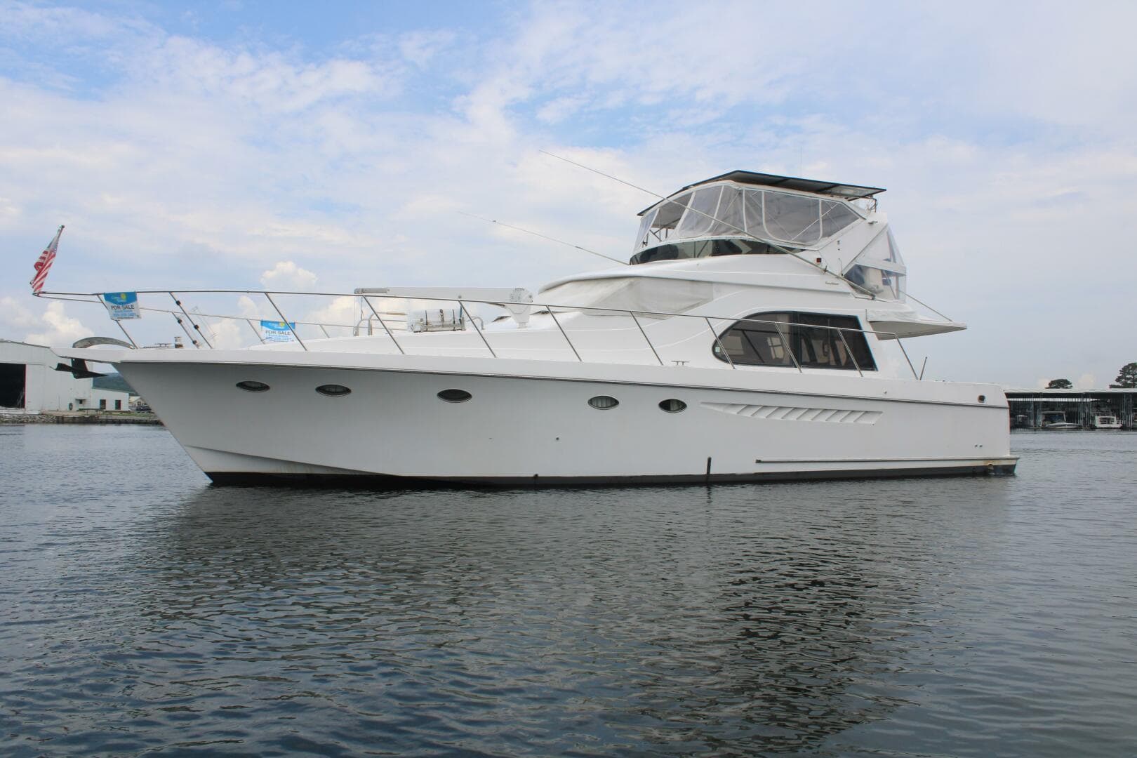 50 ft Ocean Alexander - Port Side View