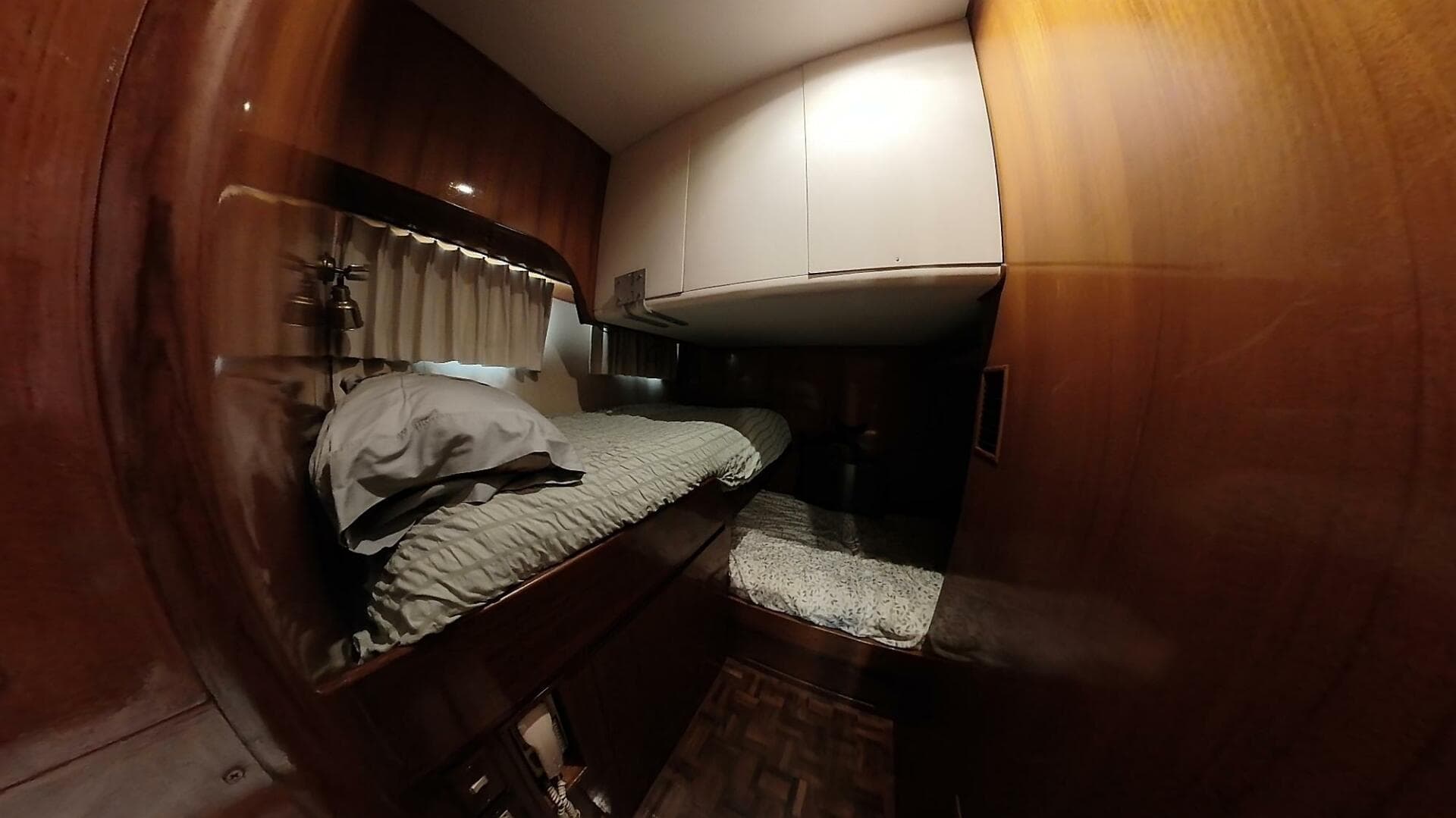 50 ft Ocean Alexander - Guest Stateroom #2