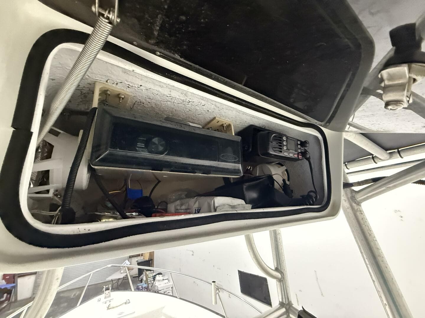 2002 Key Largo 2100 CC