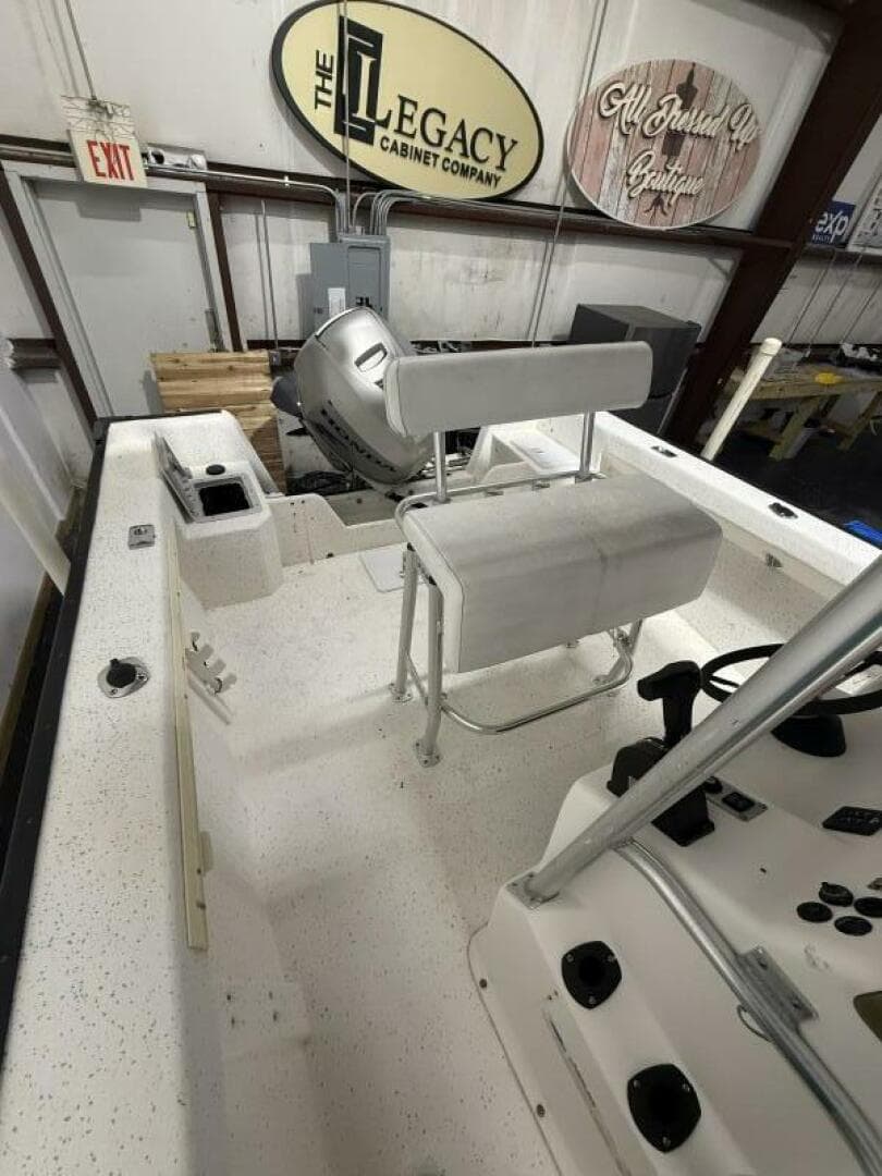 2002 Key Largo 2100 CC