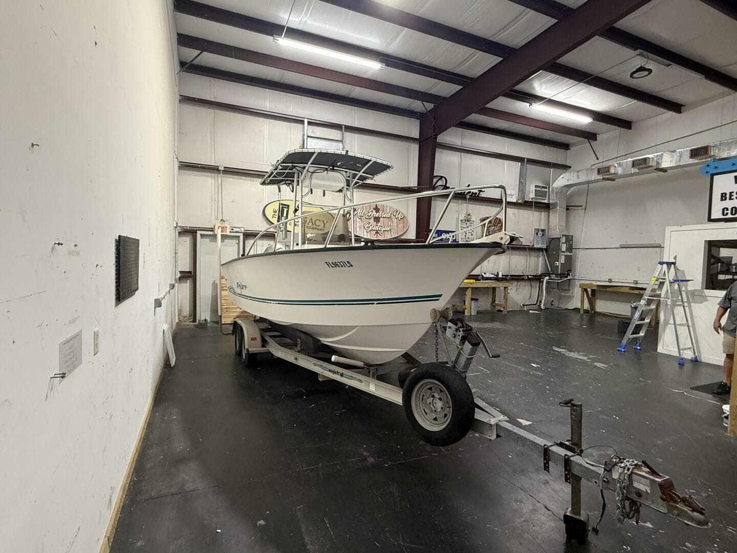 2002 Key Largo 2100 CC