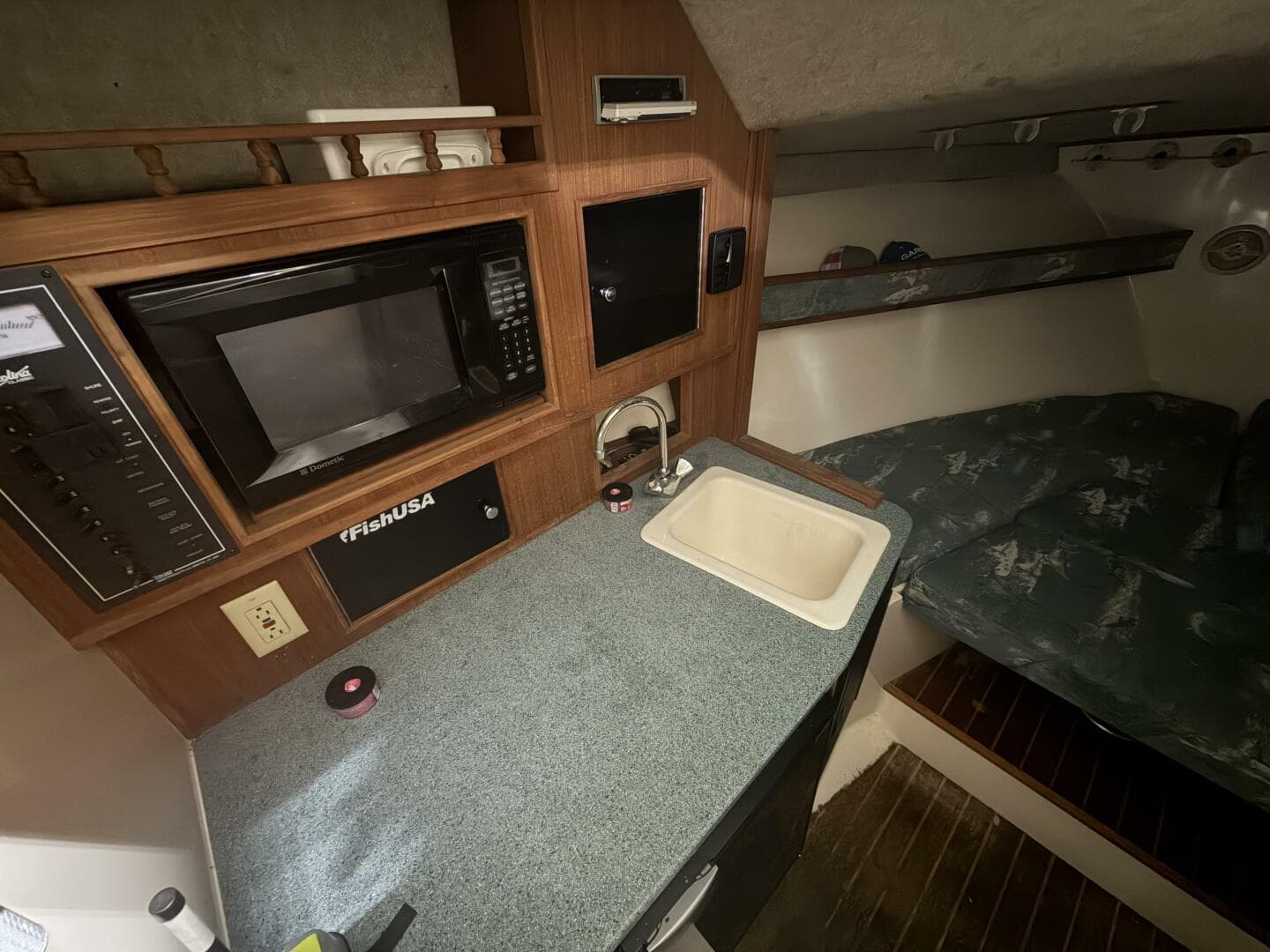 2006 Carolina Classic 28 Express