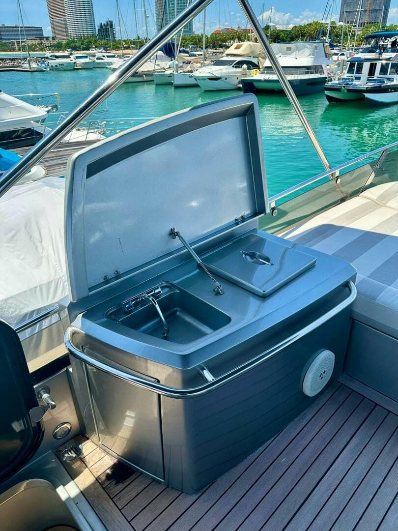 2013 Sunseeker Sunseeker Manhattan 53