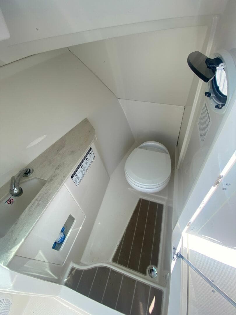 2022 Sailfish 276 Dual Console