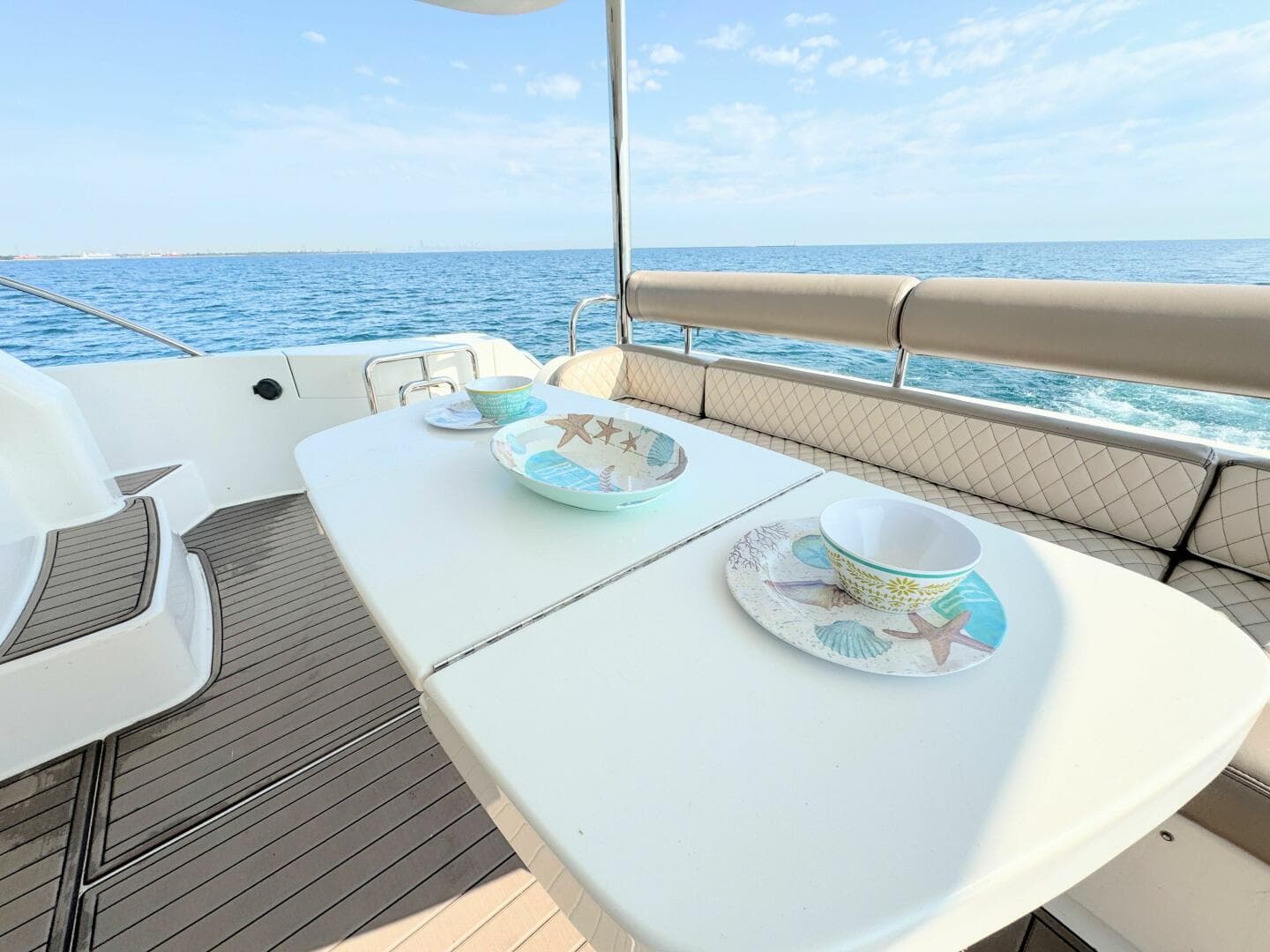 2005 Neptunus 62 Flybridge