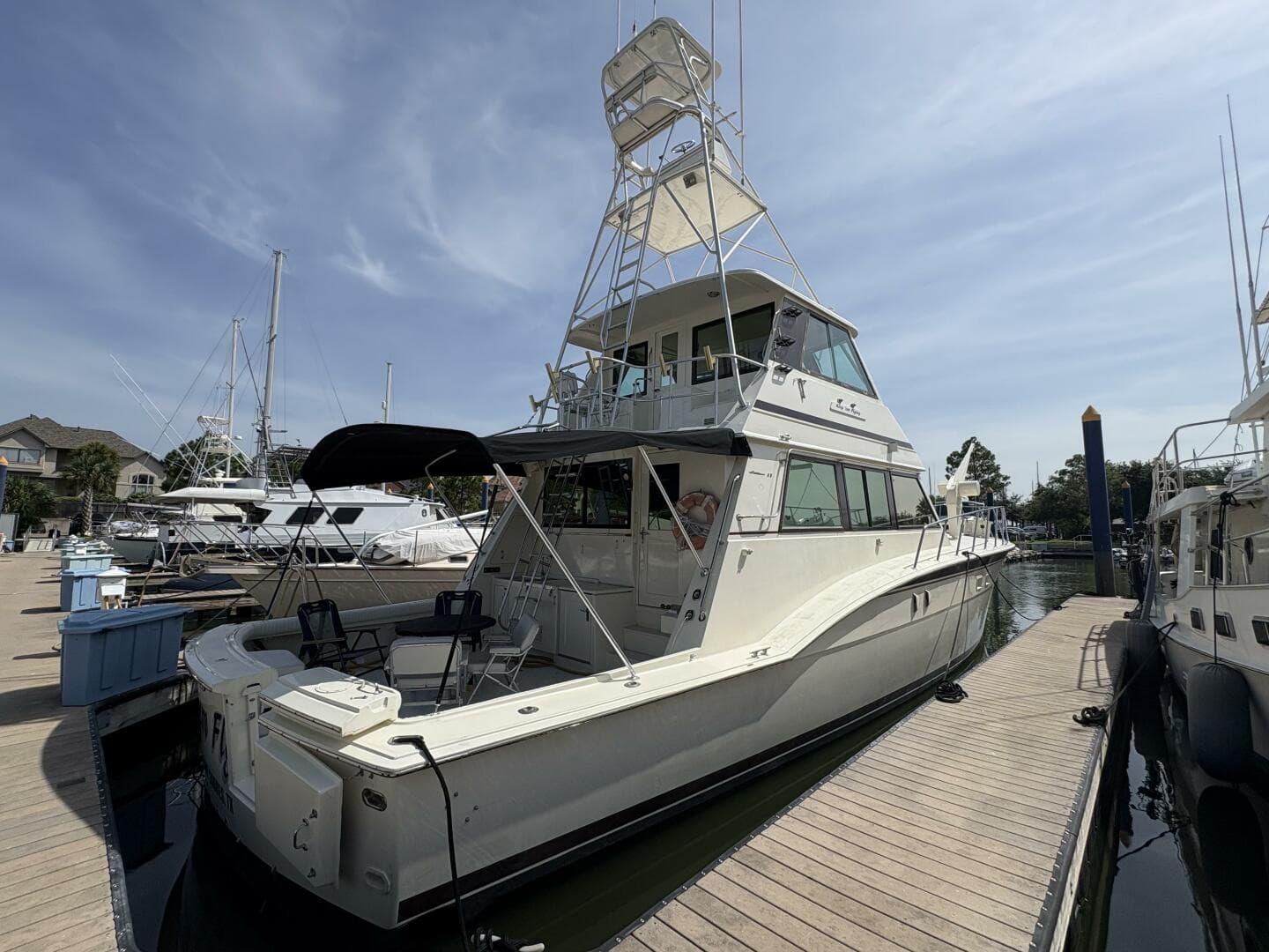 1985 Hatteras 60 Enclosed Bridge