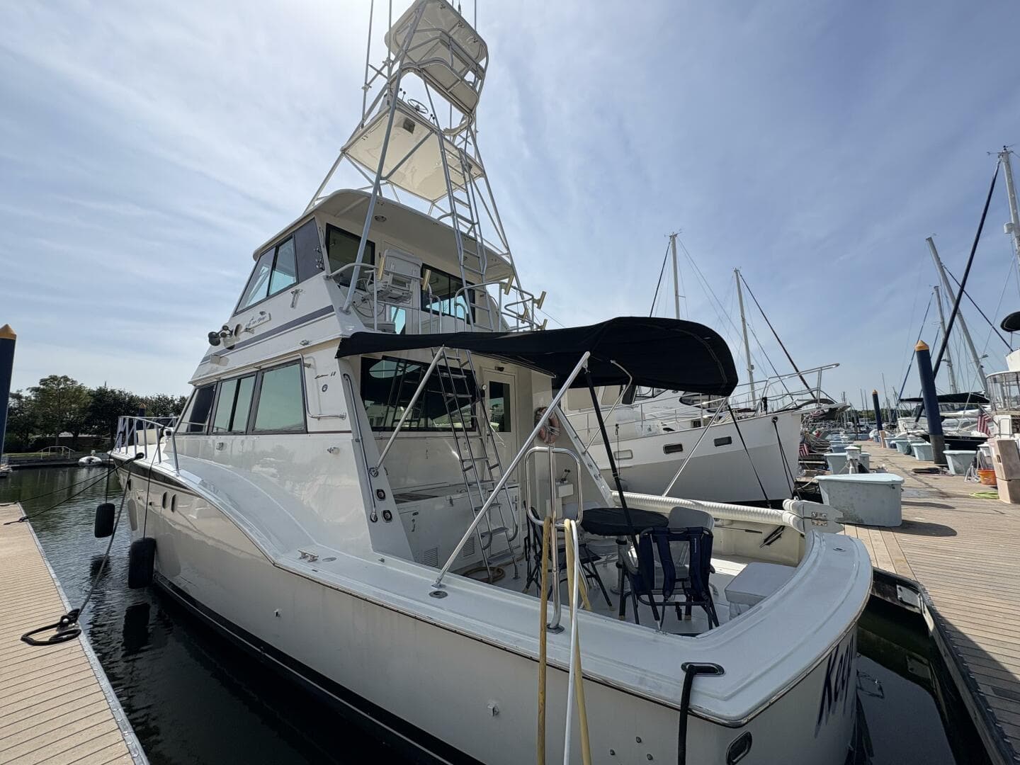 1985 Hatteras 60 Enclosed Bridge