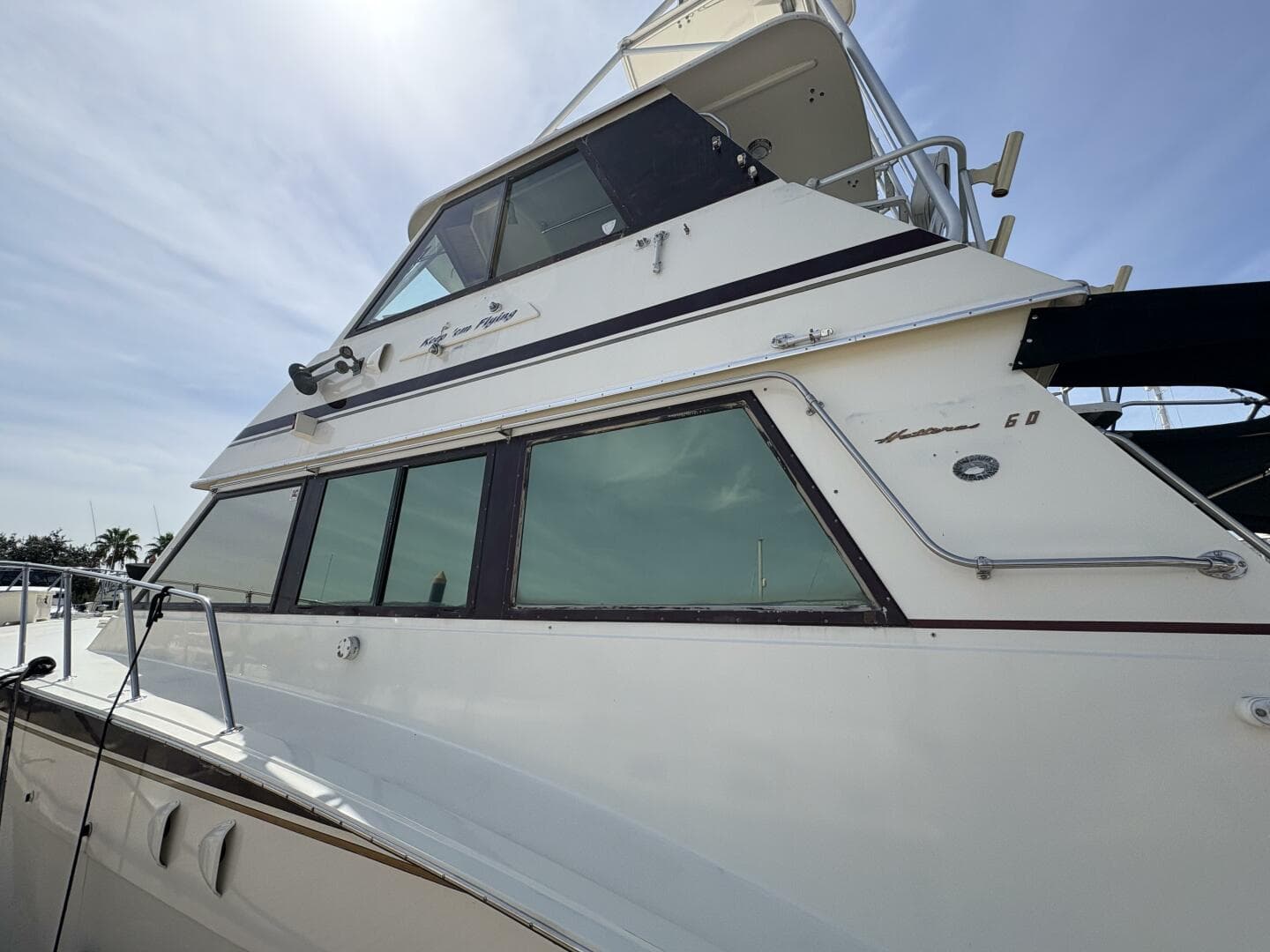1985 Hatteras 60 Enclosed Bridge