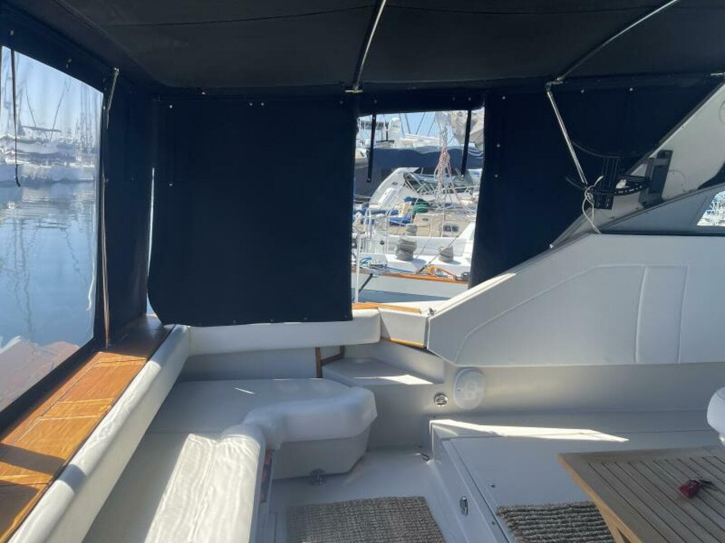 1985 Sea Ray 460 Express Cruiser