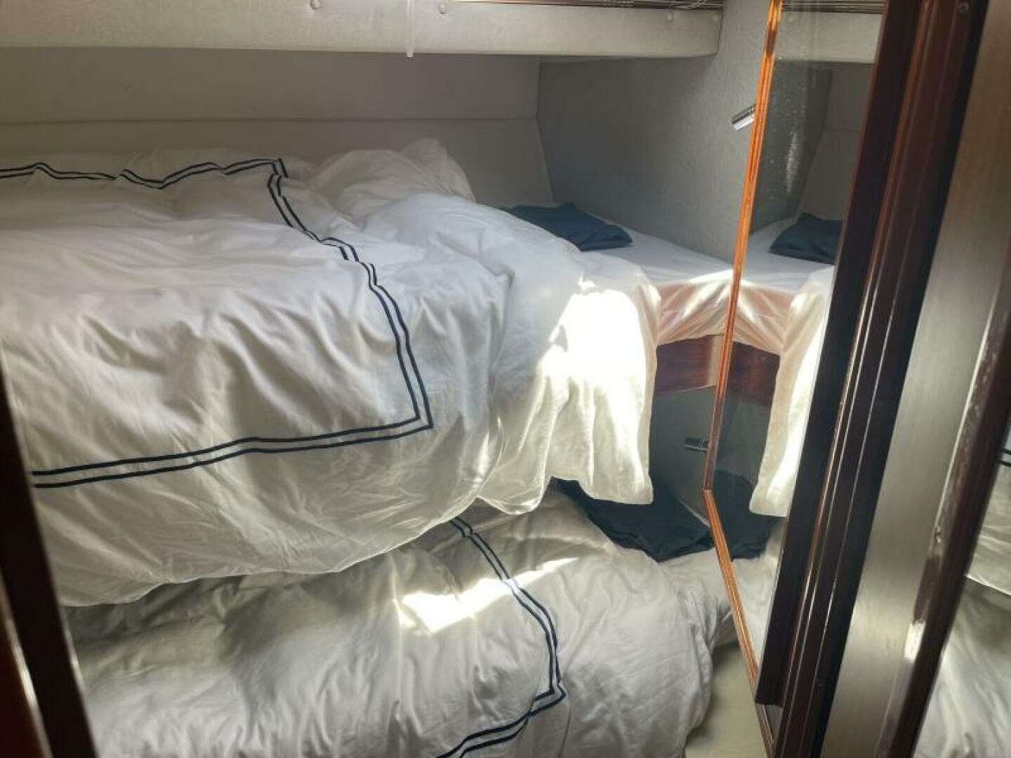 1985 Sea Ray 460 Express Cruiser