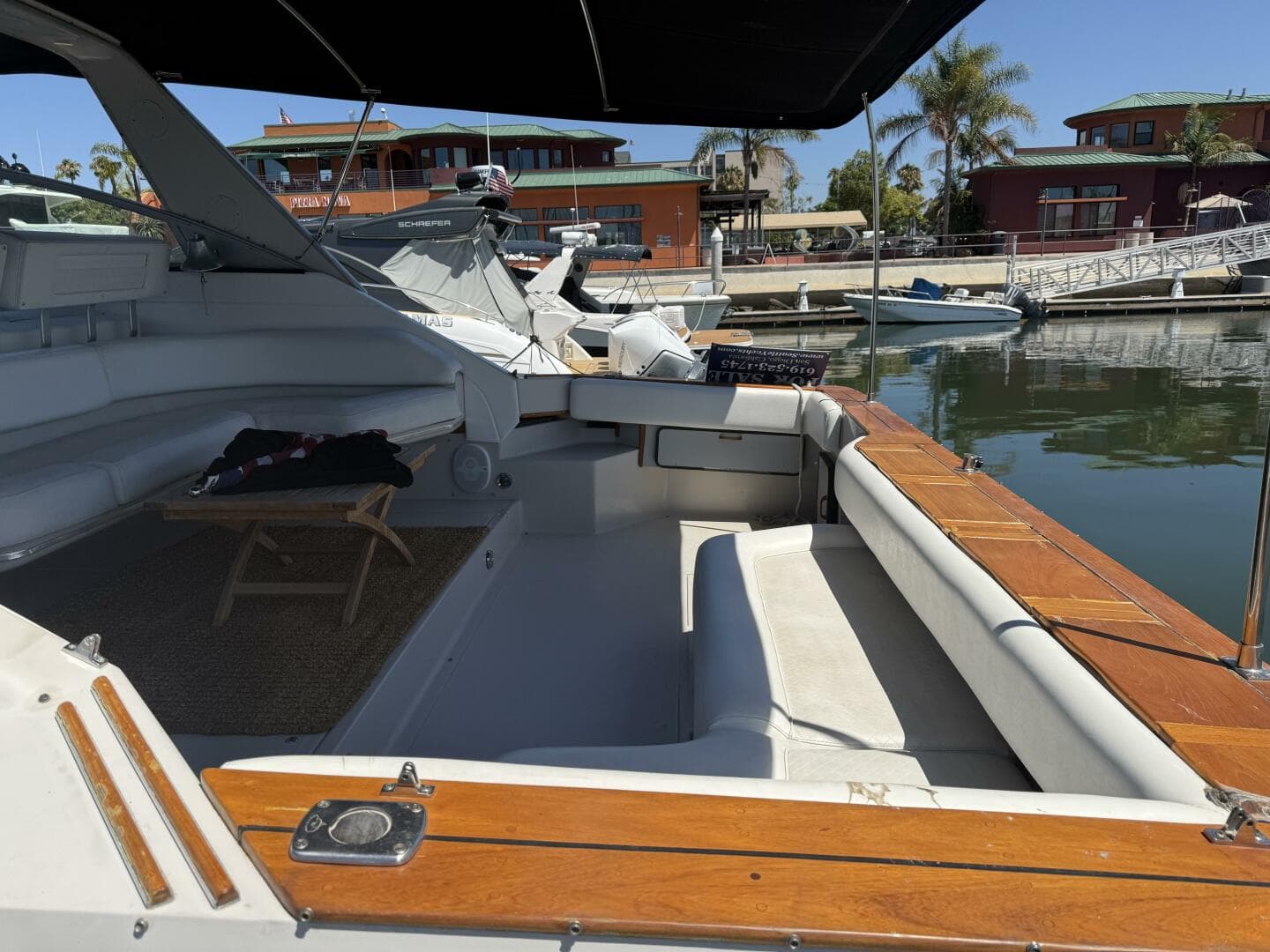 1985 Sea Ray 460 Express Cruiser