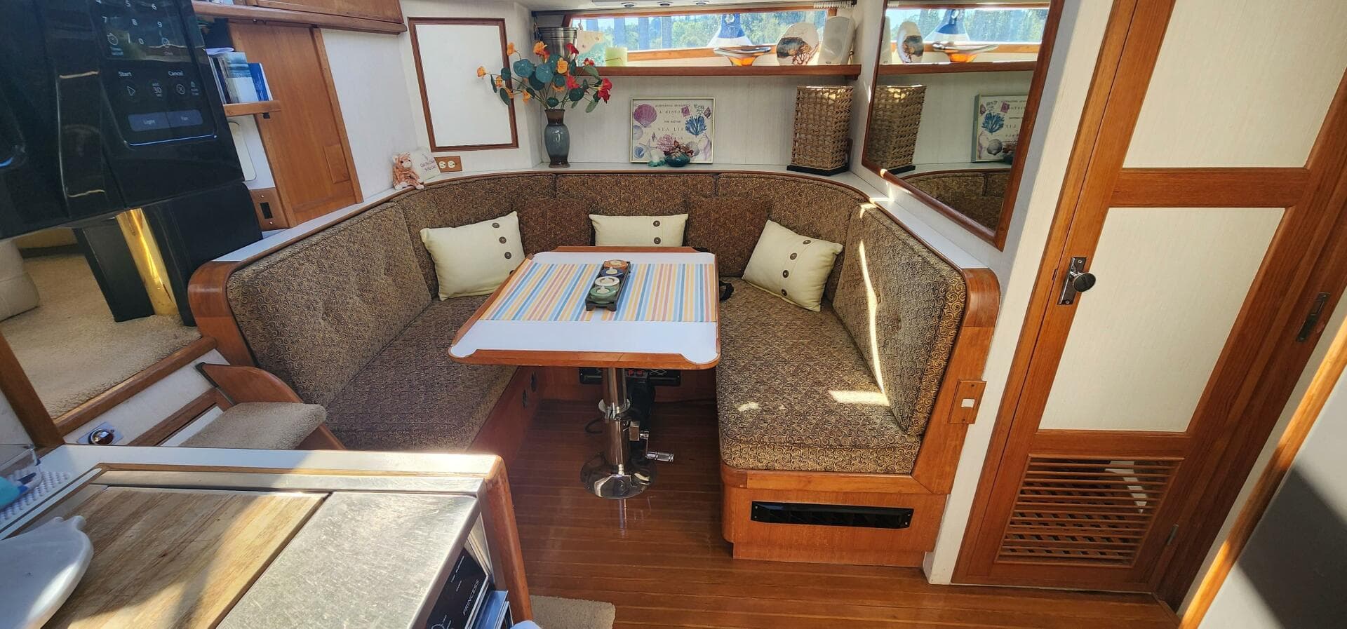 1988 Vantare 44 Aft Cabin