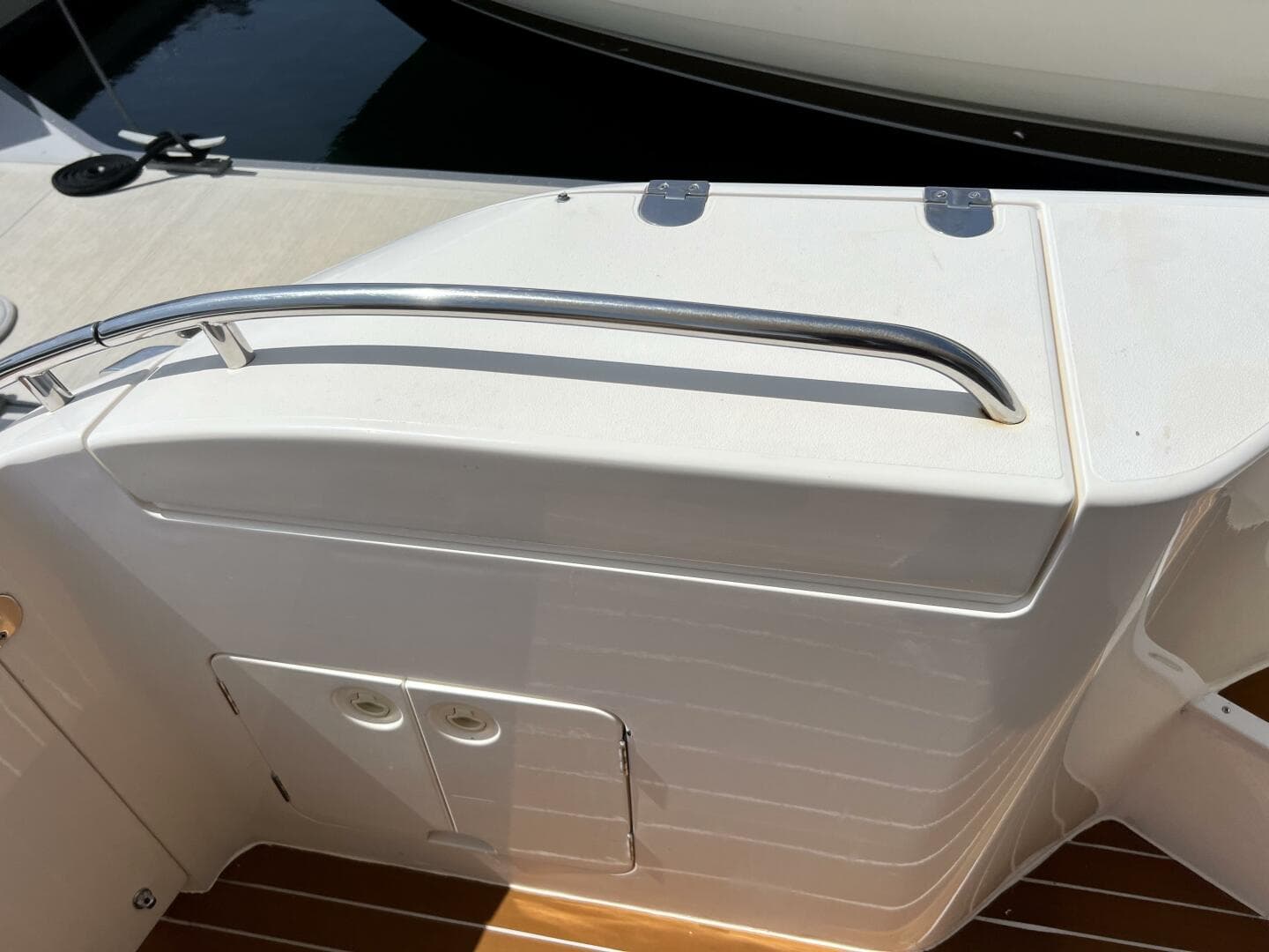 2000 Viking Princess 52 Flybridge