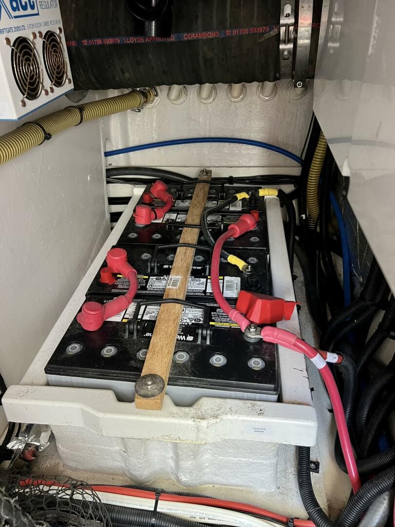 2000 Viking Princess 52 Flybridge