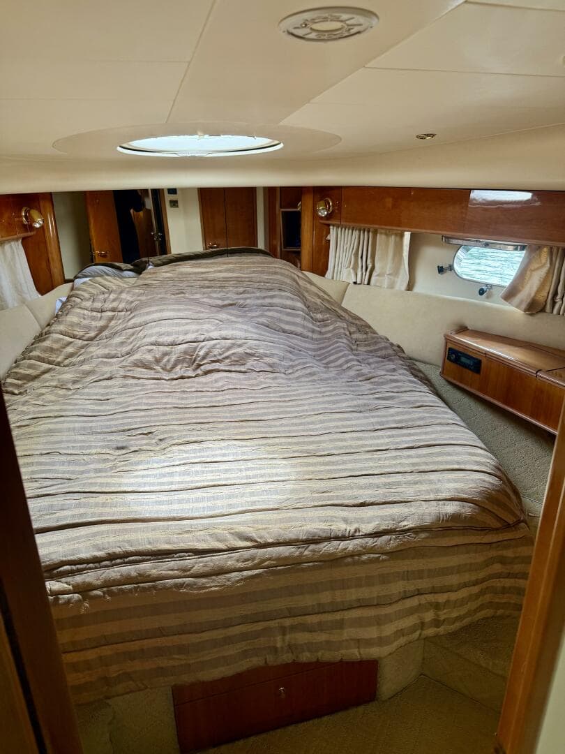 2000 Viking Princess 52 Flybridge